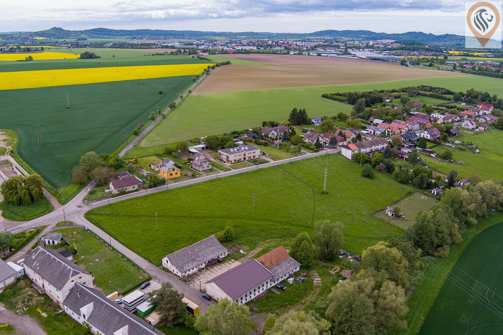 POZEMEK