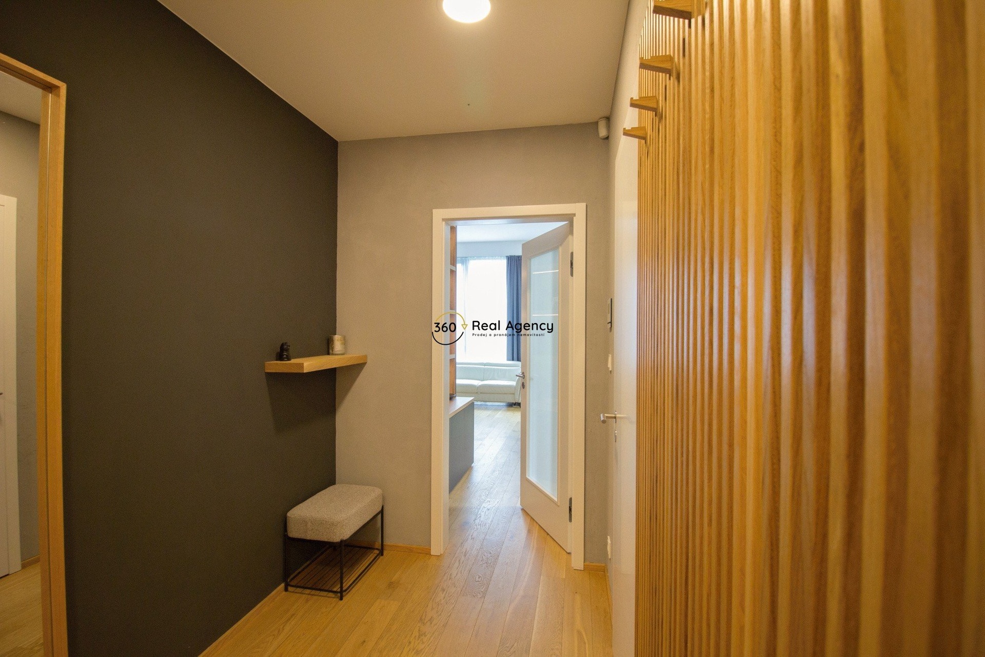 9AD2A5C3-44A7-4A59-A89C-73BC70481451