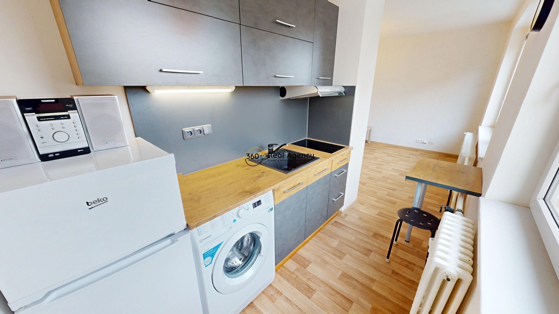 Pronajem-bytu-1kk-Tunelaru-Zbraslav-Stepan-Tikovsk