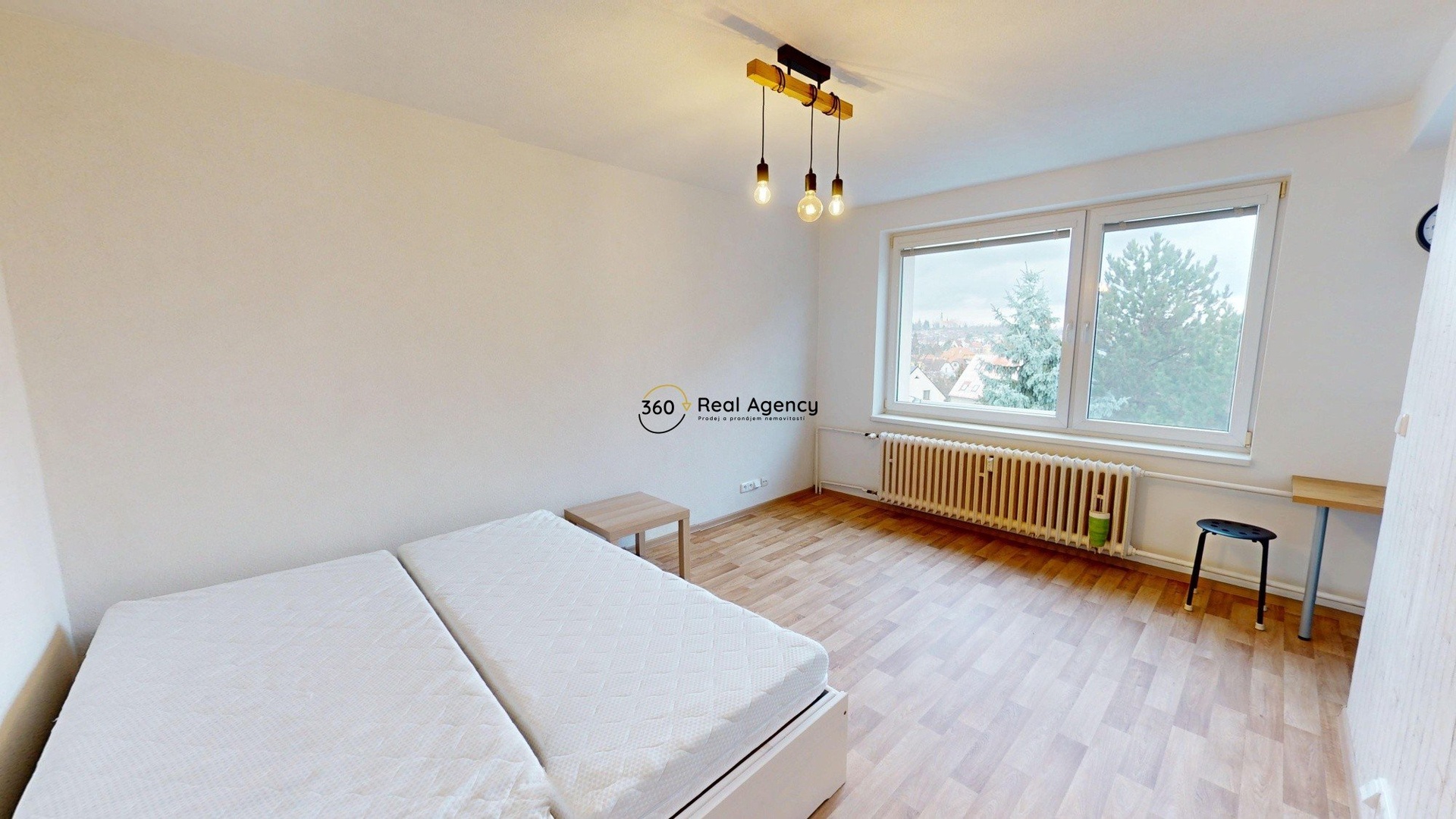 Pronajem-bytu-1kk-Tunelaru-Zbraslav-Stepan-Tikovsk