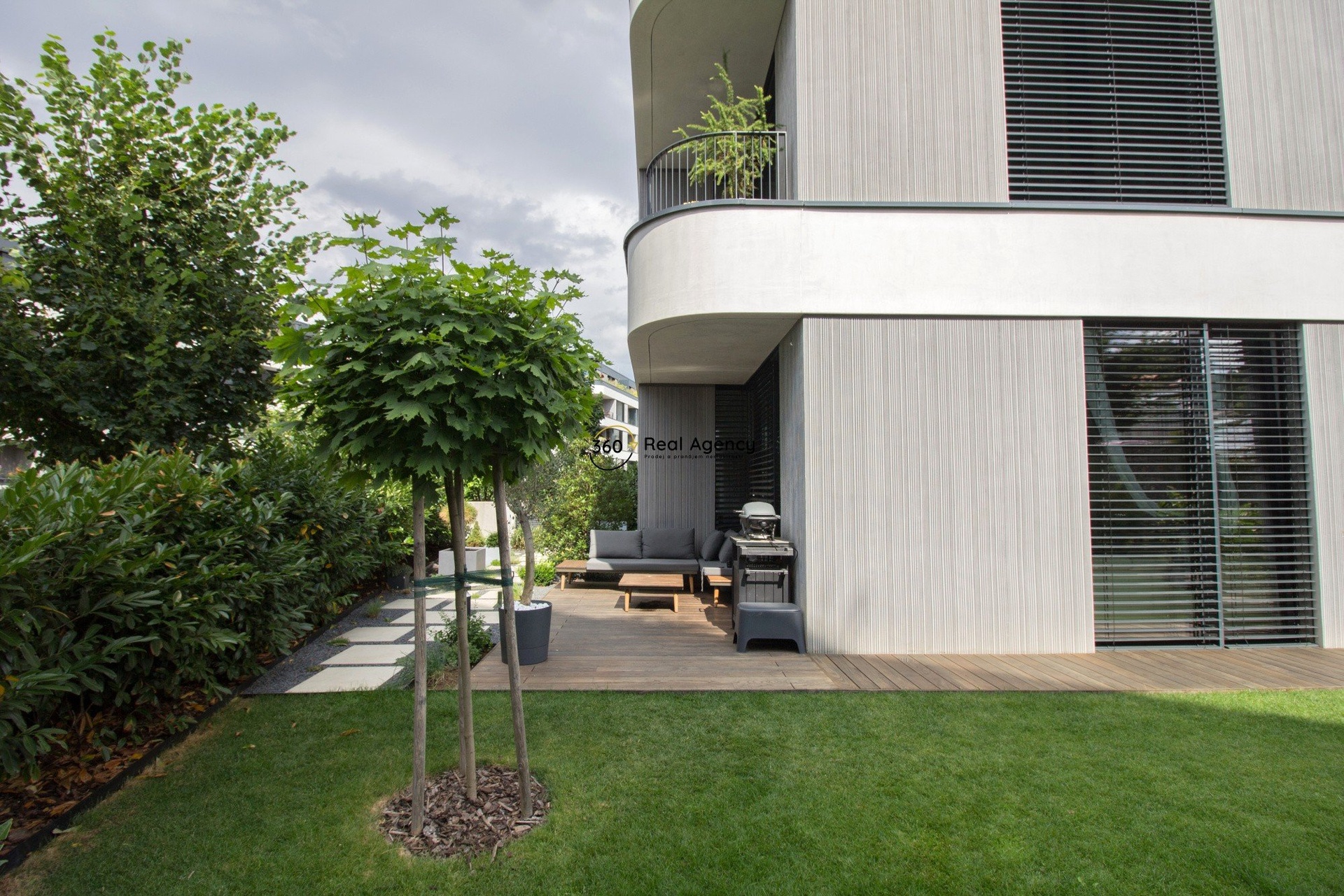 6919F6FF-EB66-4A78-AD7A-2E9A6ABDF29C