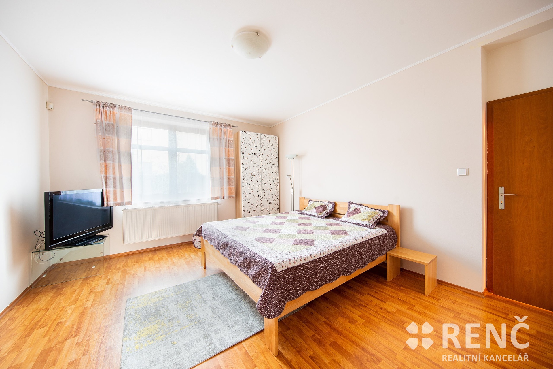 foto maly pokoj okno2