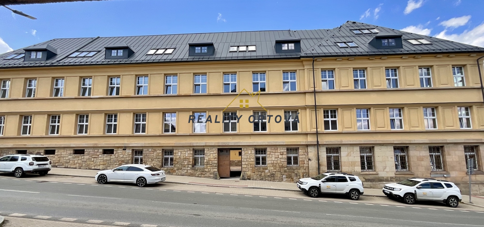 Dům