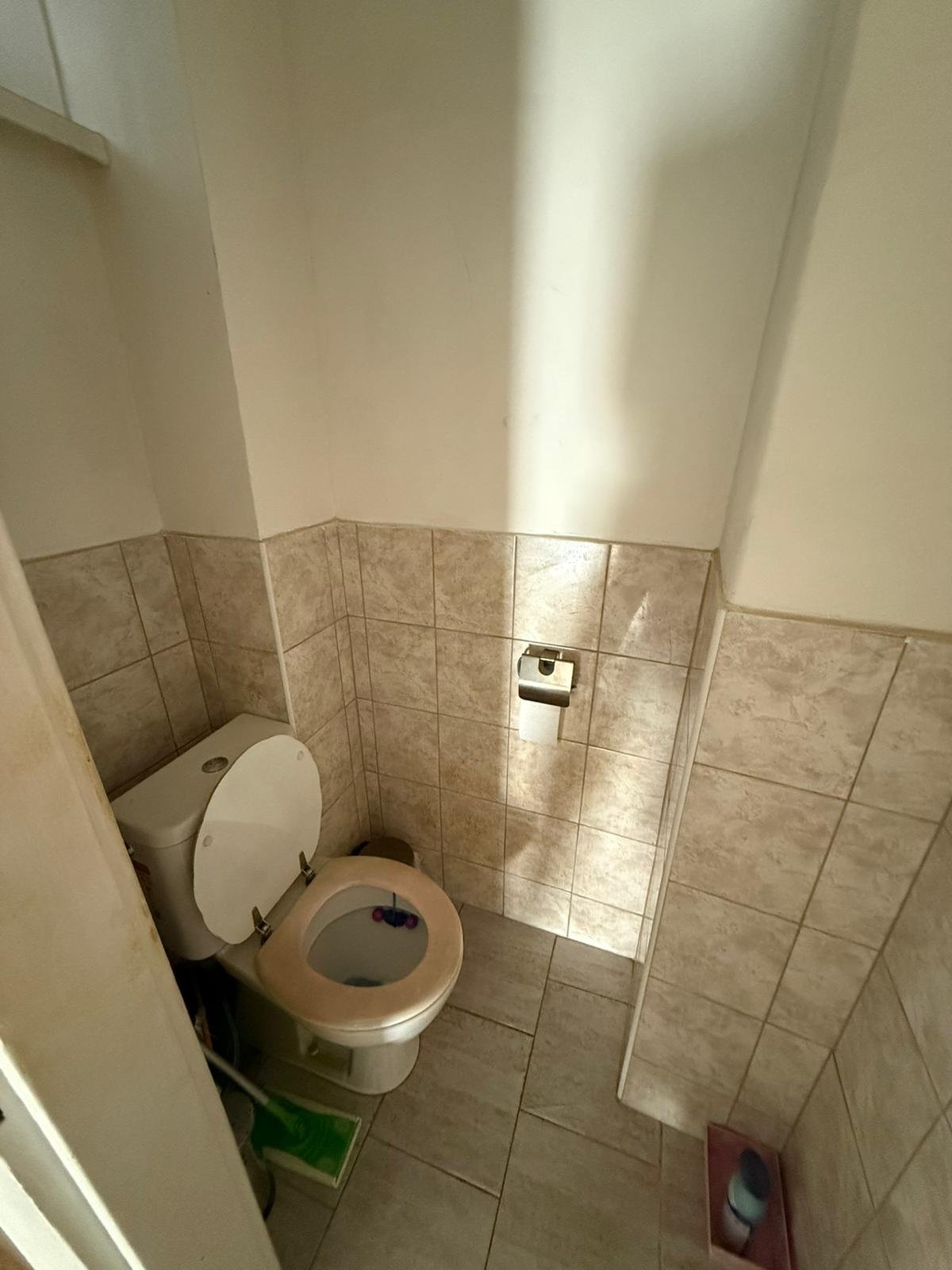 9f8dc85e-8a8e-42e5-bb09-762deaea3911
