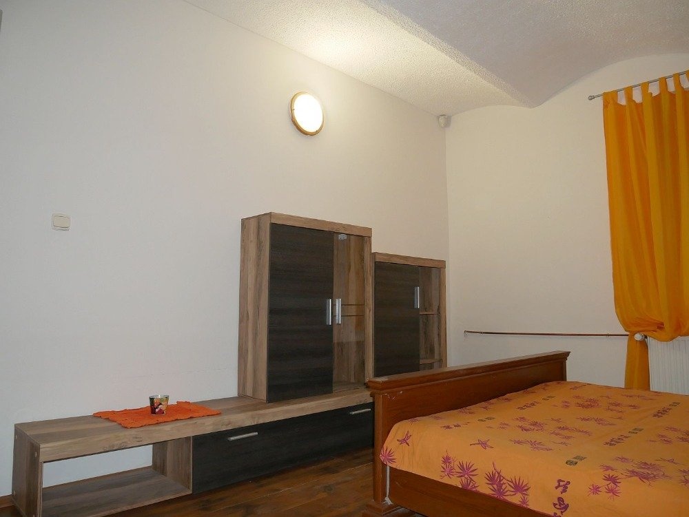 Tuřanské nám 3+1 -2