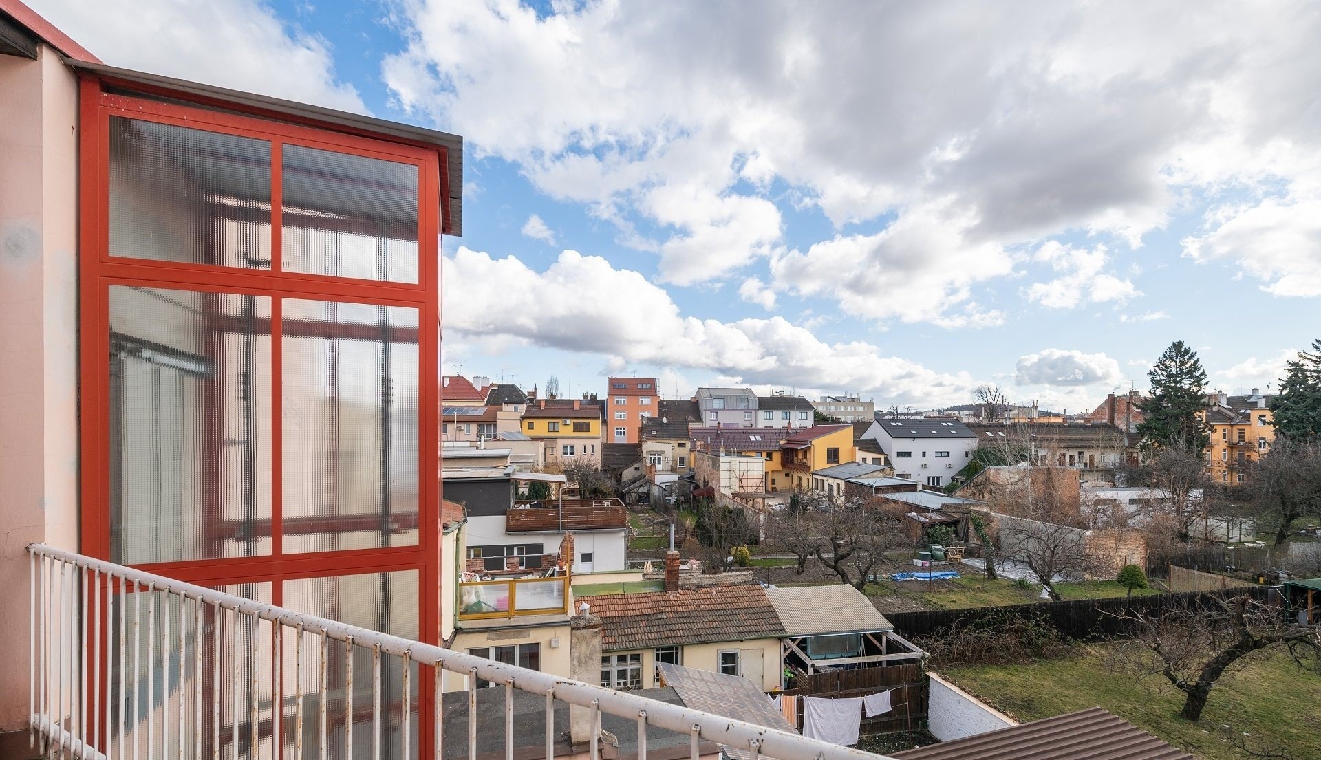 pronajem-zrekonstruovany-byt-2-kk-vybaveny-brno-zi