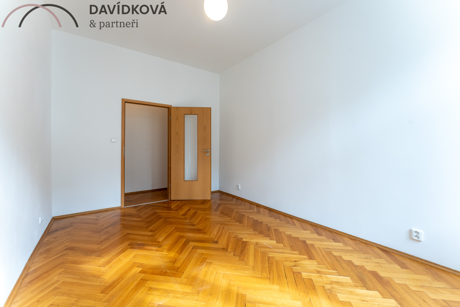 Neprůchozí ložnice