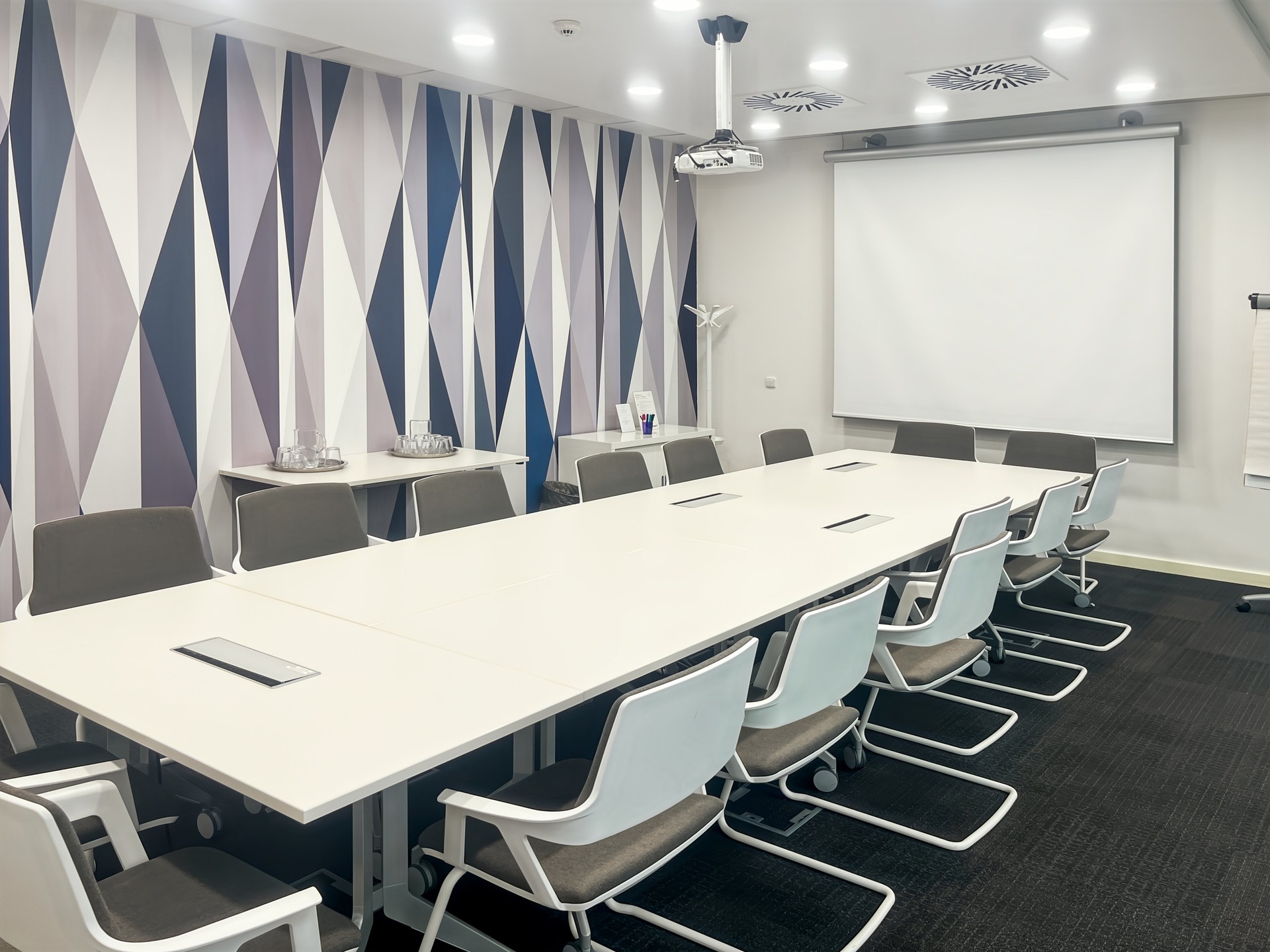 Regus_Prague, IP Pavlova _Czech Republic_Centre 3697_Board room 1_LOCATIONHEROIMAGE