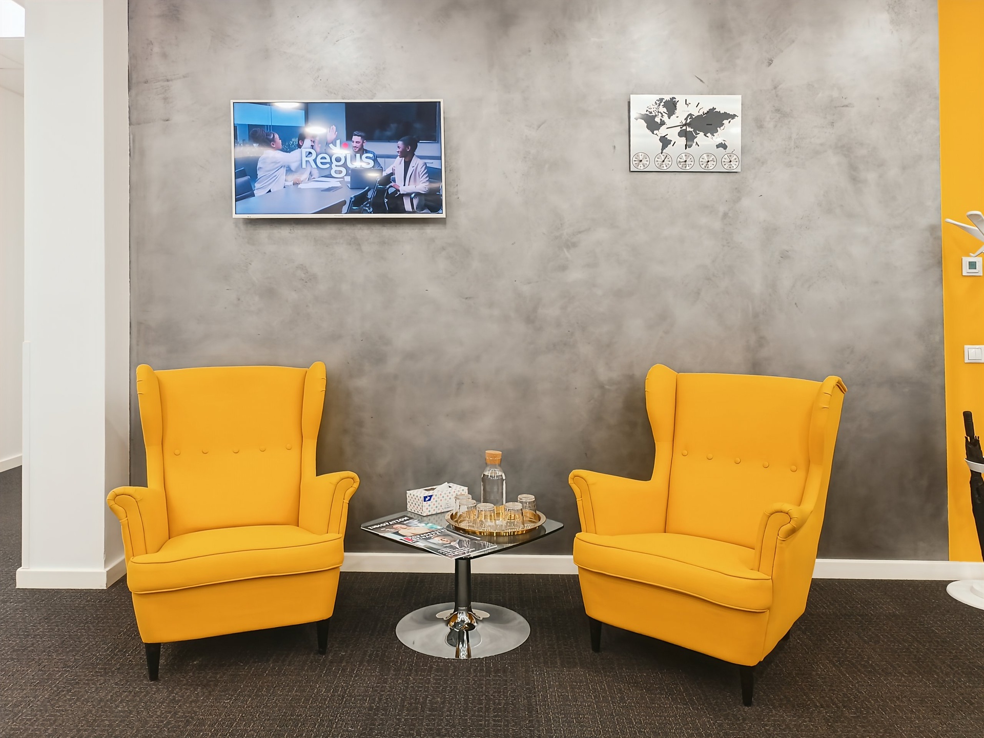 Regus_Prague, IP Pavlova _Czech Republic_Centre 3697_Business lounge 1