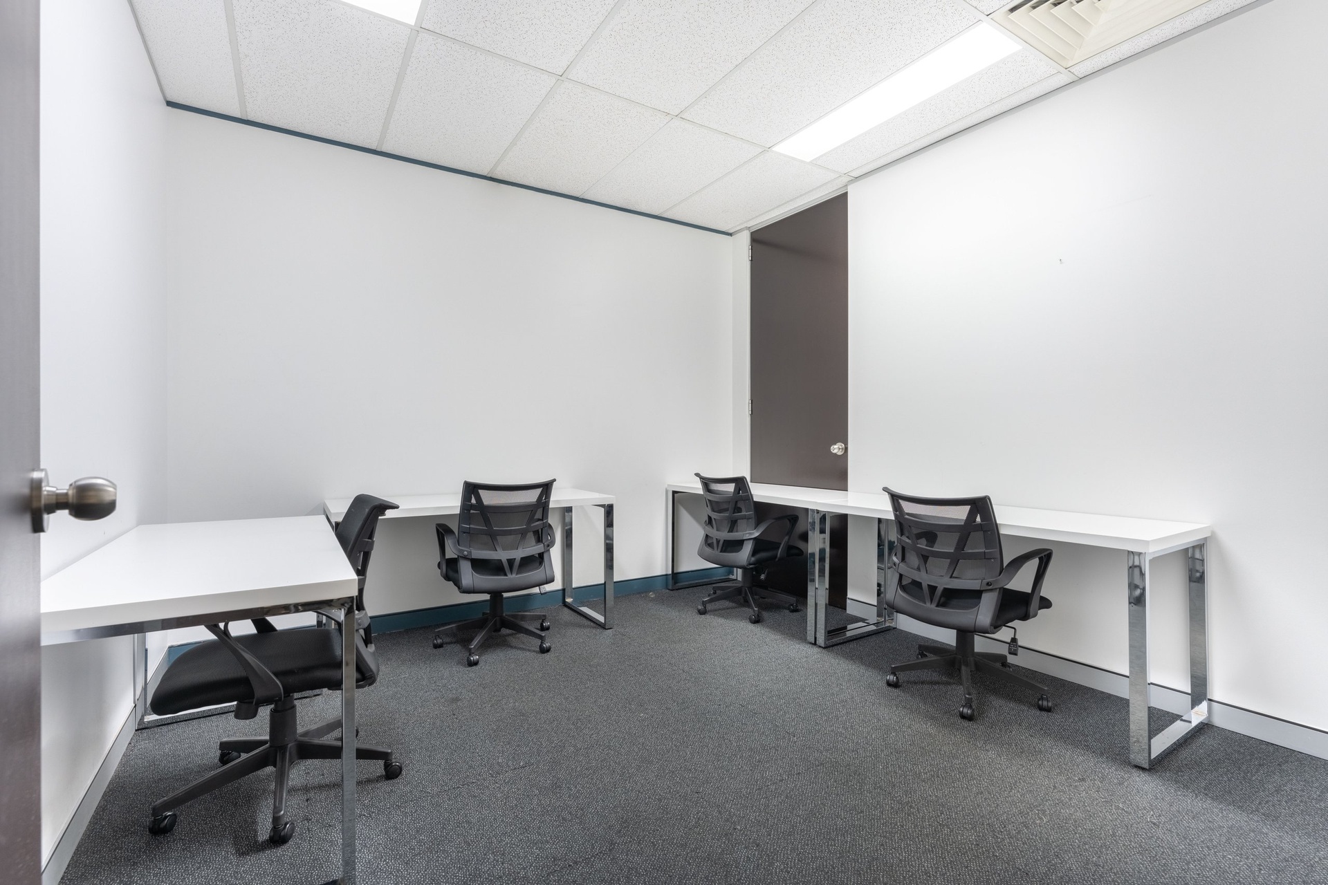 Generic Large Office_03