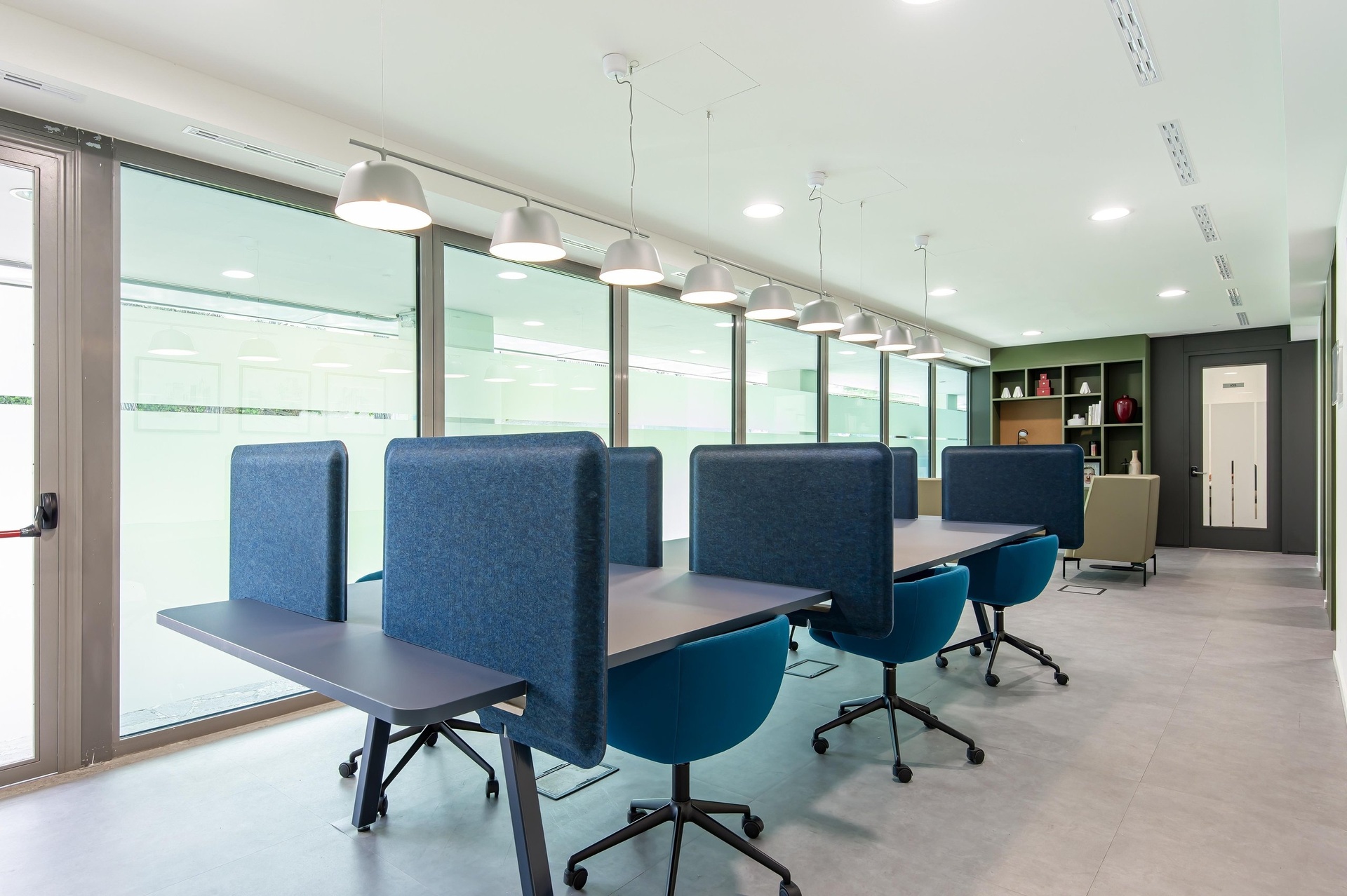 Regus EUR Woliba 5852 Rome Italy Coworking Space 2