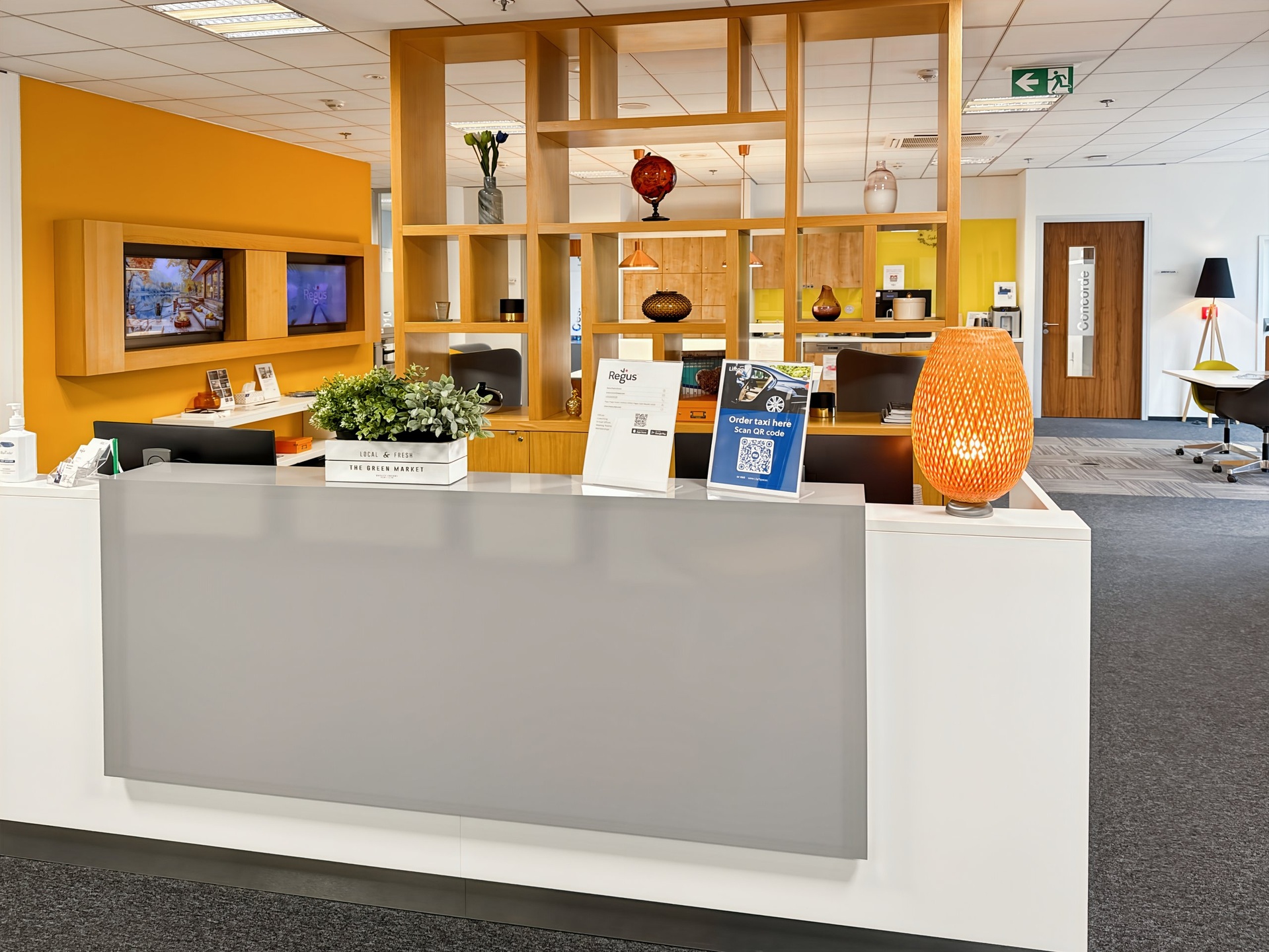 Regus_Prague, Airport_Czechia_Centre 4219_Receptio