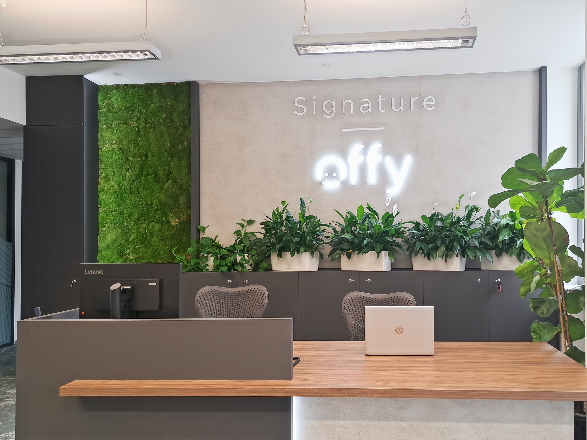 Signature_Prague, Signature OFFY_Czech Republic_Ce