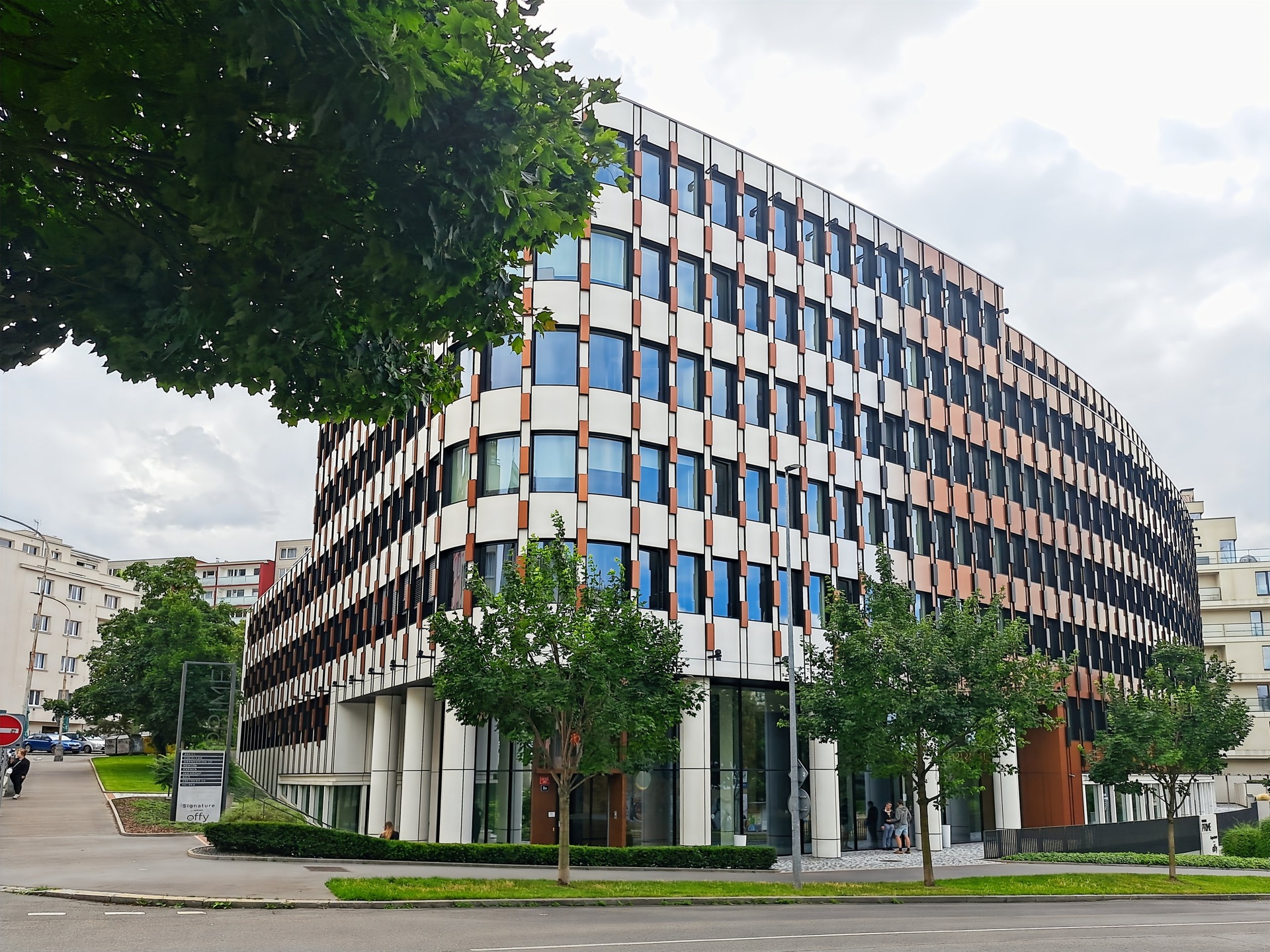 Signature_Prague, Signature OFFY_Czech Republic_Ce