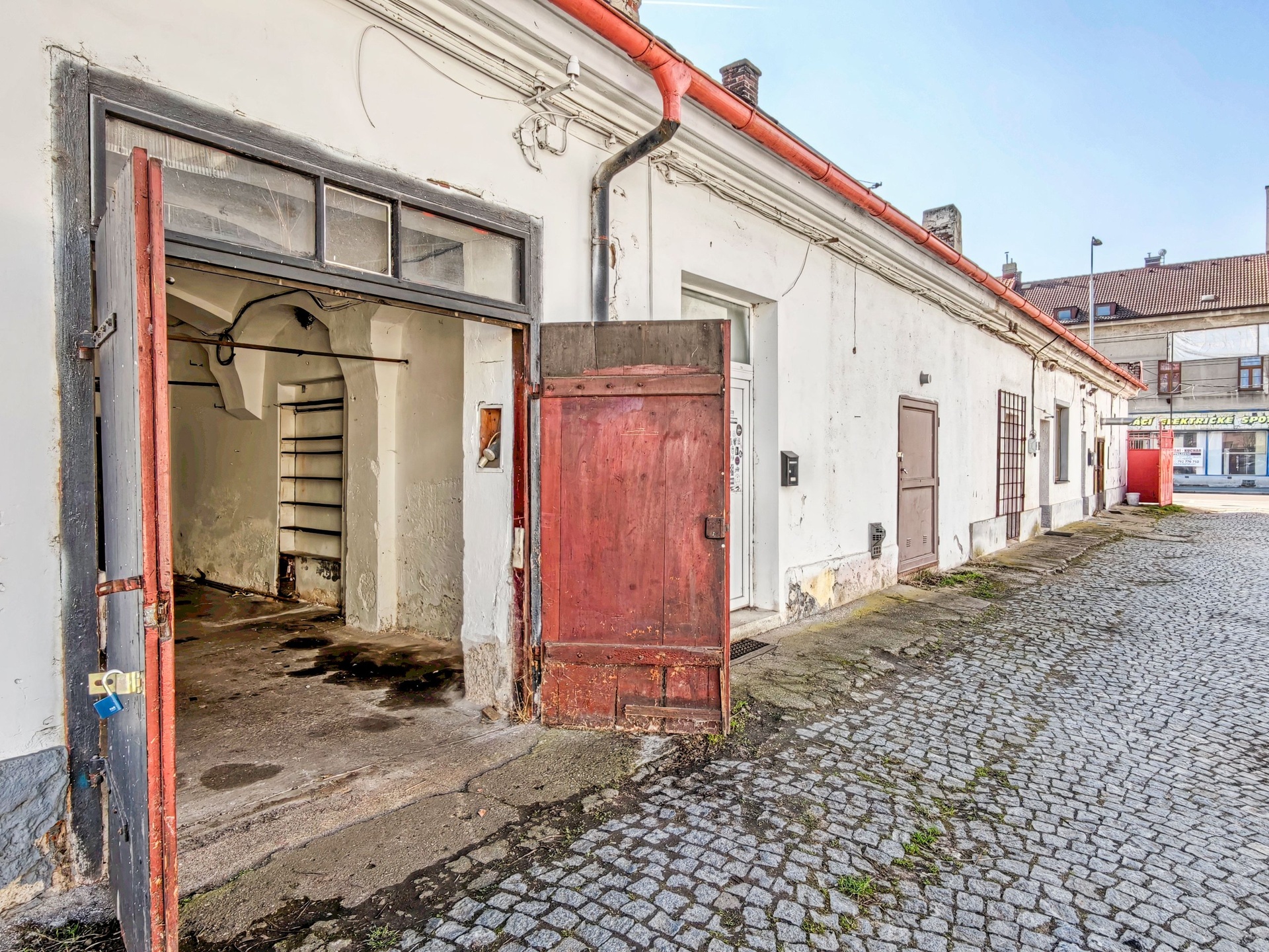 Pronájem skladu 23 m&sup2;, Pardubice - Zelené Pře