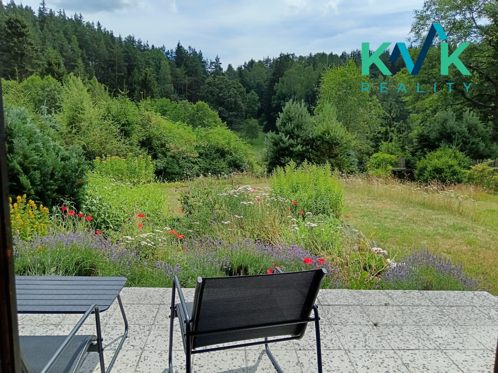 Výhled ze spodní terasy