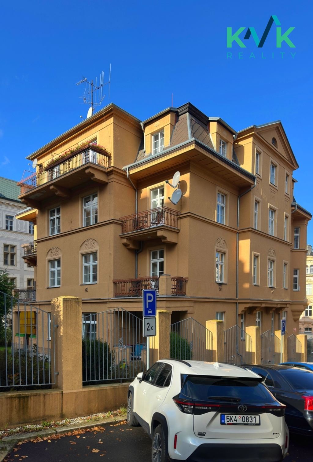 Lesy a parky vzdálené cca 100m