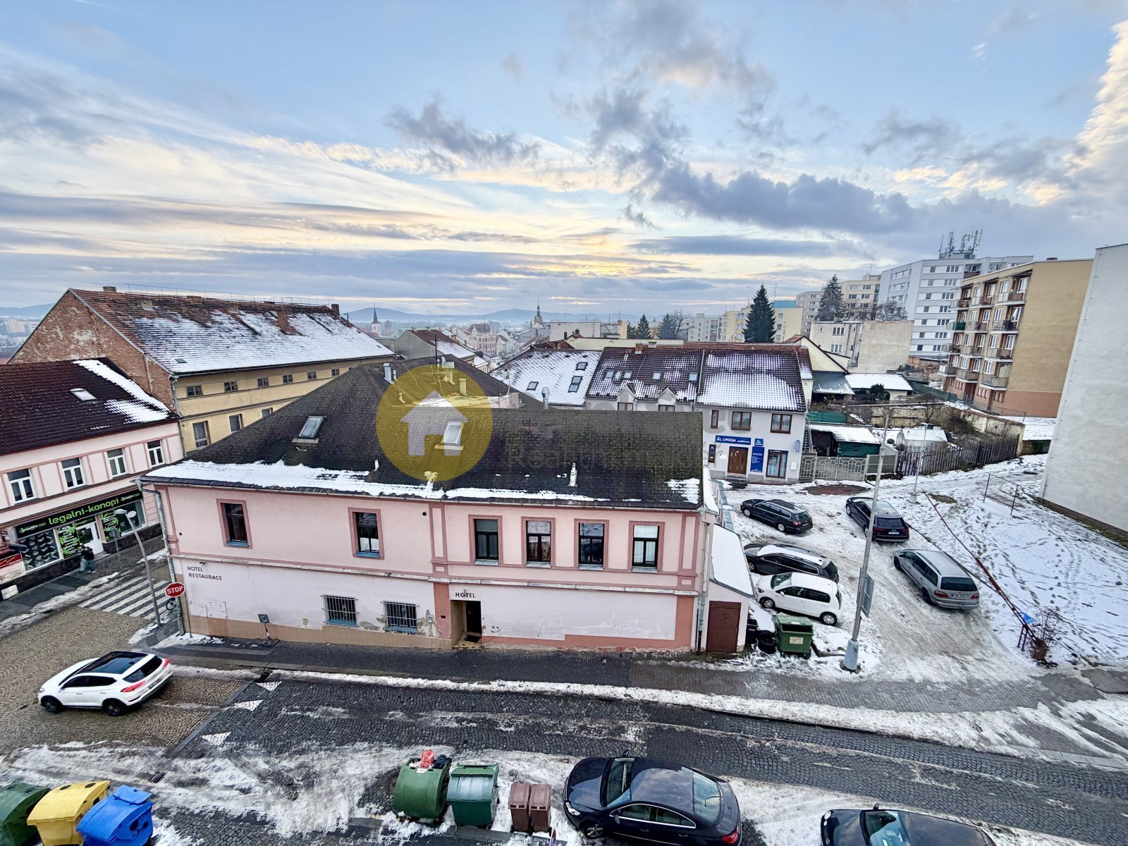 Pohled z pokoje č. 3 na centrum města