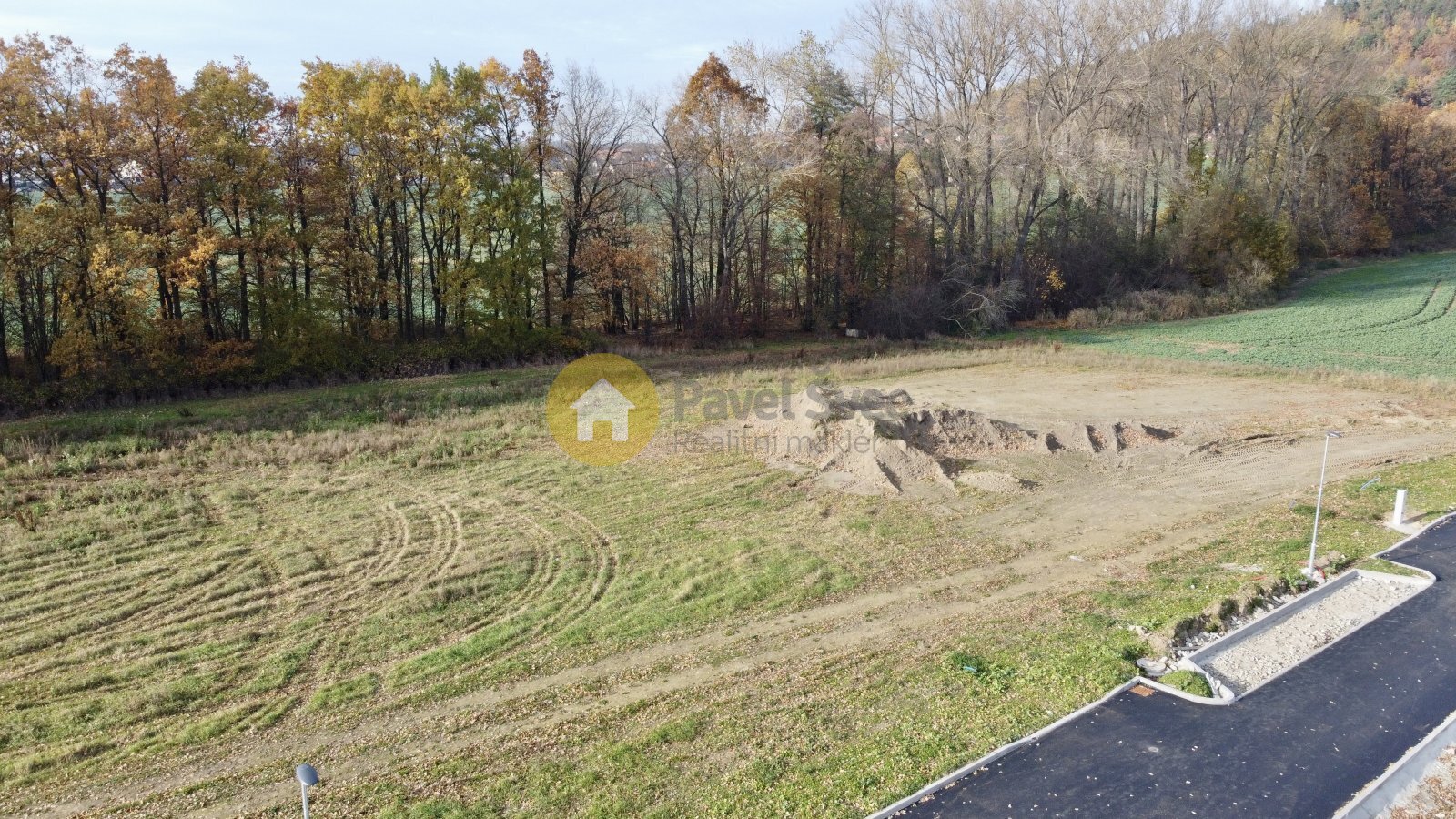 Pohled na pozemek