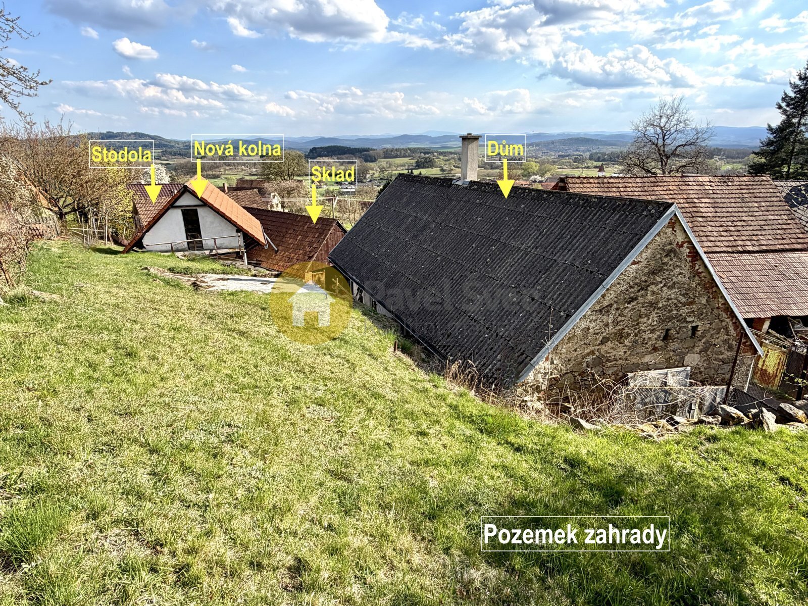 Pohled ze zahrady