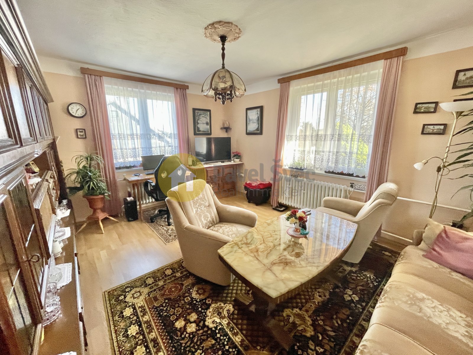 Ppokoj v přízemí - obývací pokoj