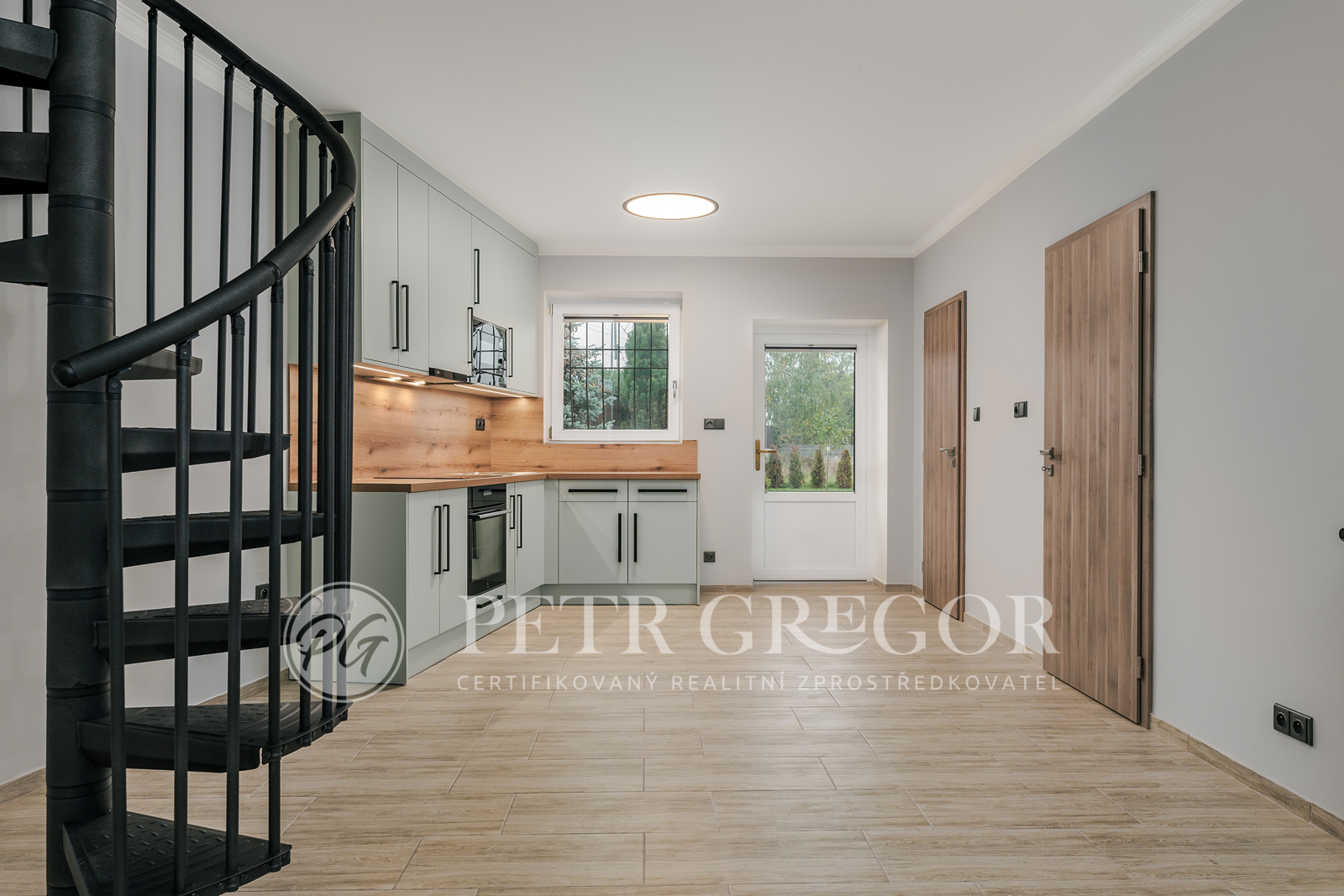 Obývací pokoj + kk