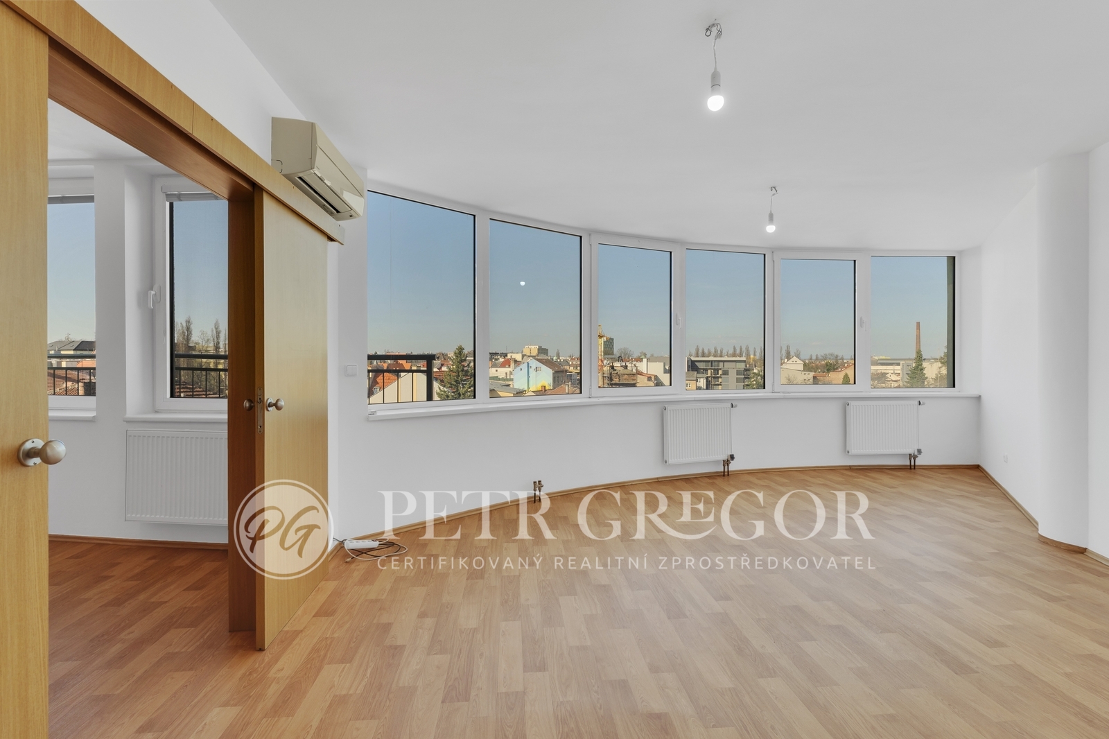 Obývací pokoj skutečný stav