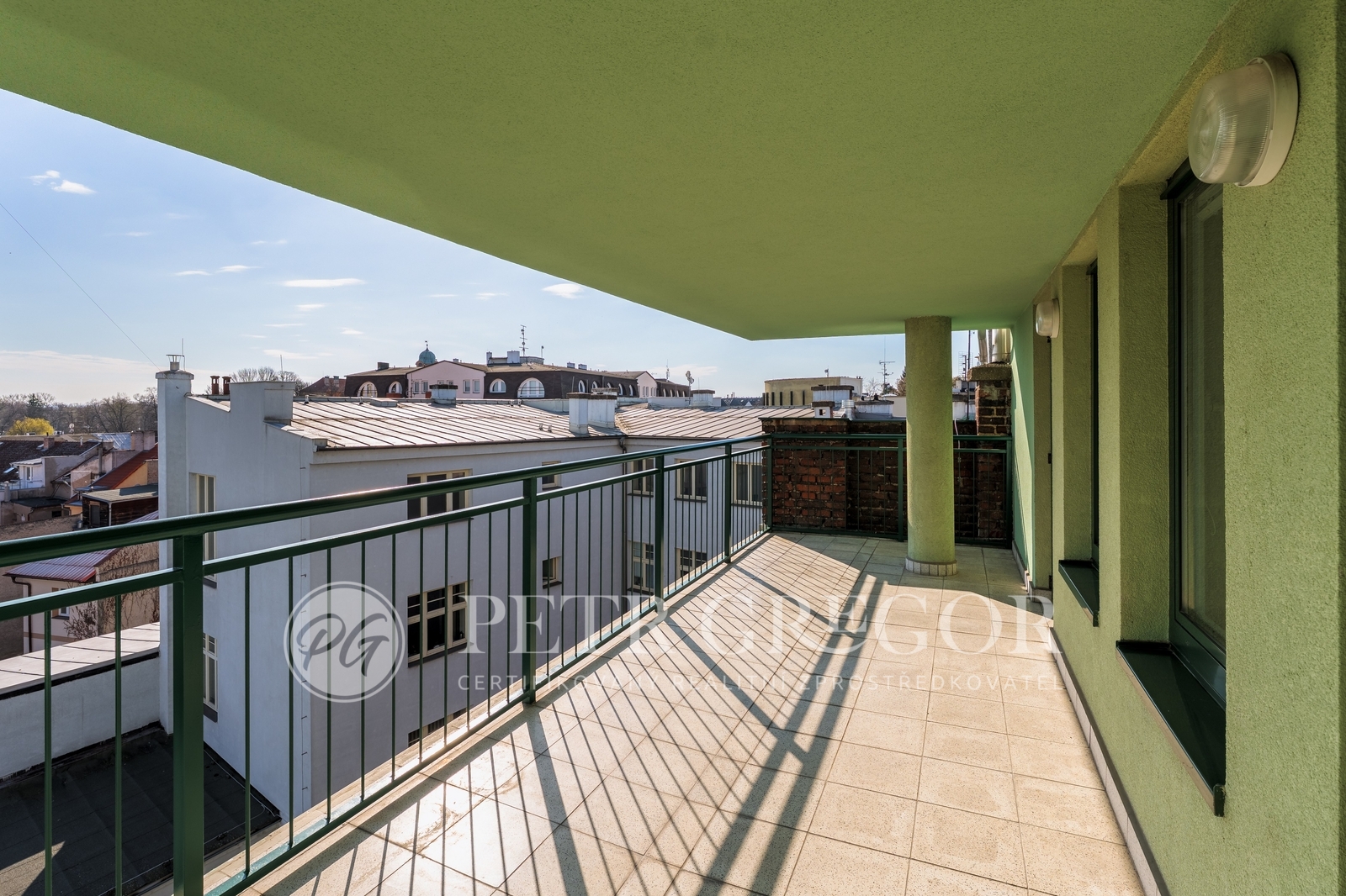 Výhled z jižní terasy