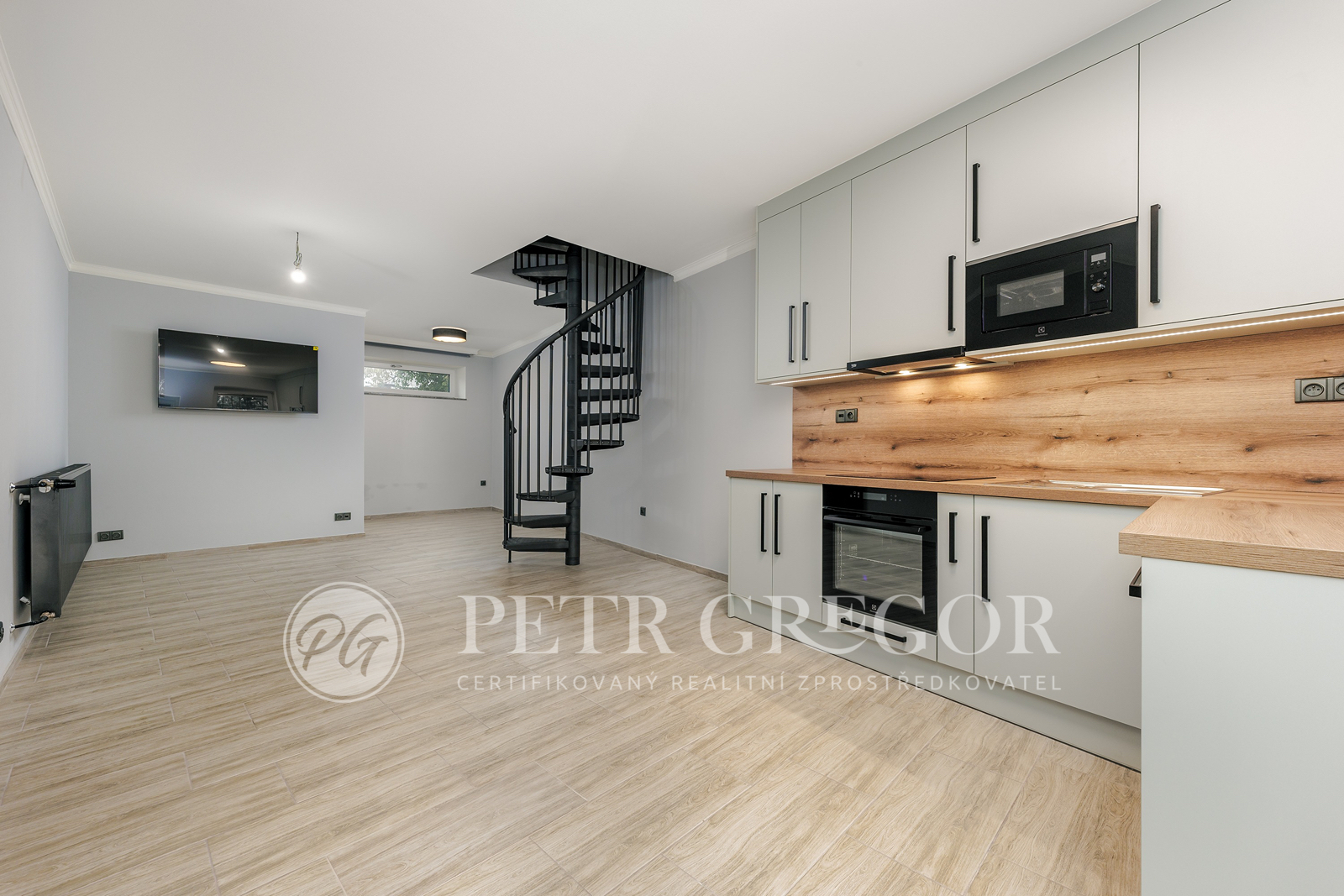 Obývací pokoj + kk