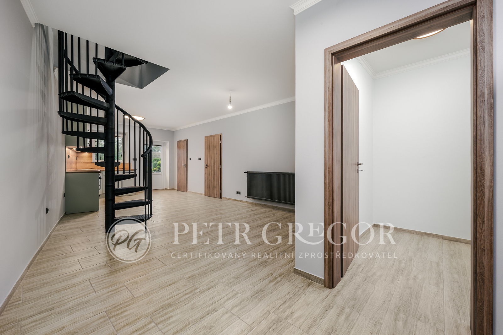 Obývací pokoj + kk