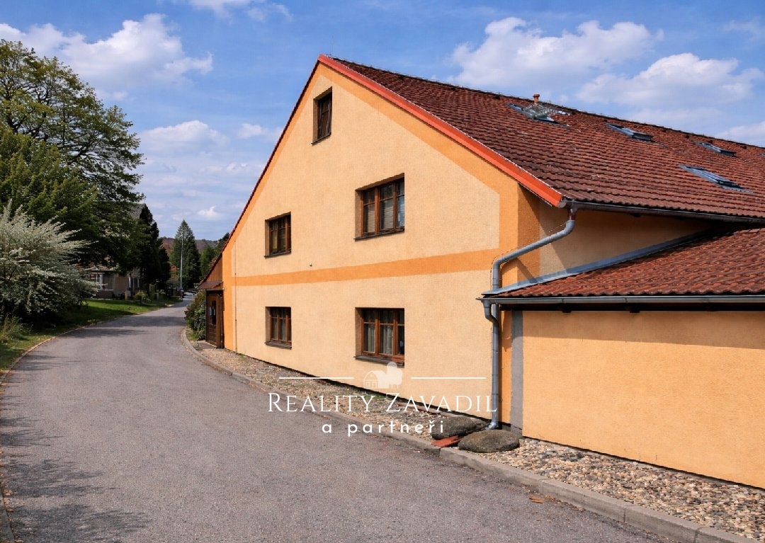 Pronájem bytu 2+kk 48 m&sup2;, Velké Popovice - Br