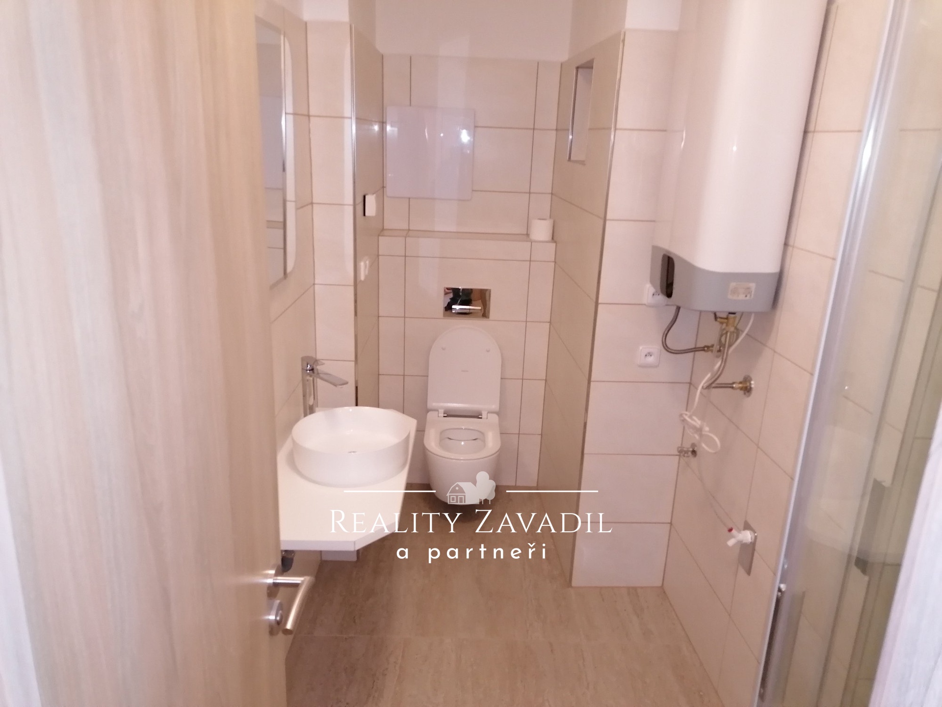 IMG_20220412_103504_resized_20251215_013324269