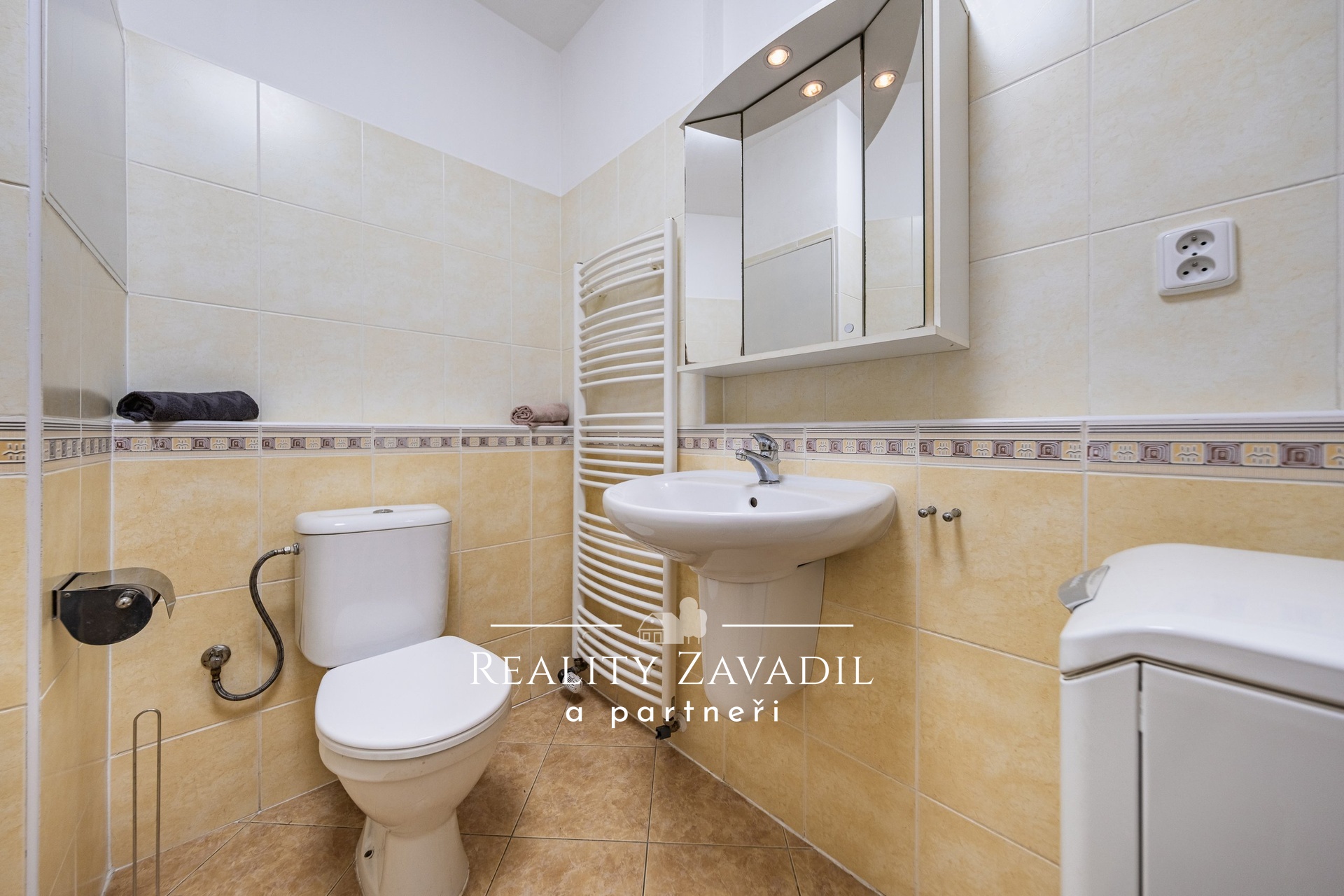 Prodej bytu 1+kk 36 m&sup2;, Praha - Hostivař, Ul. Bratislavská