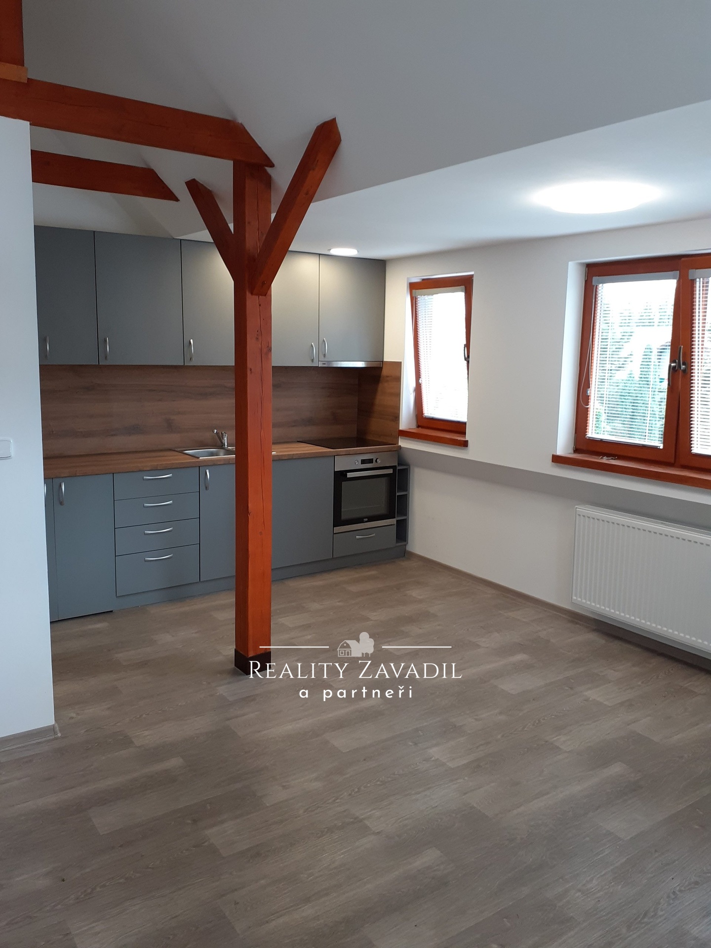 Pronájem bytu 2+kk 50 m&sup2;, Říčany - Strašín, U