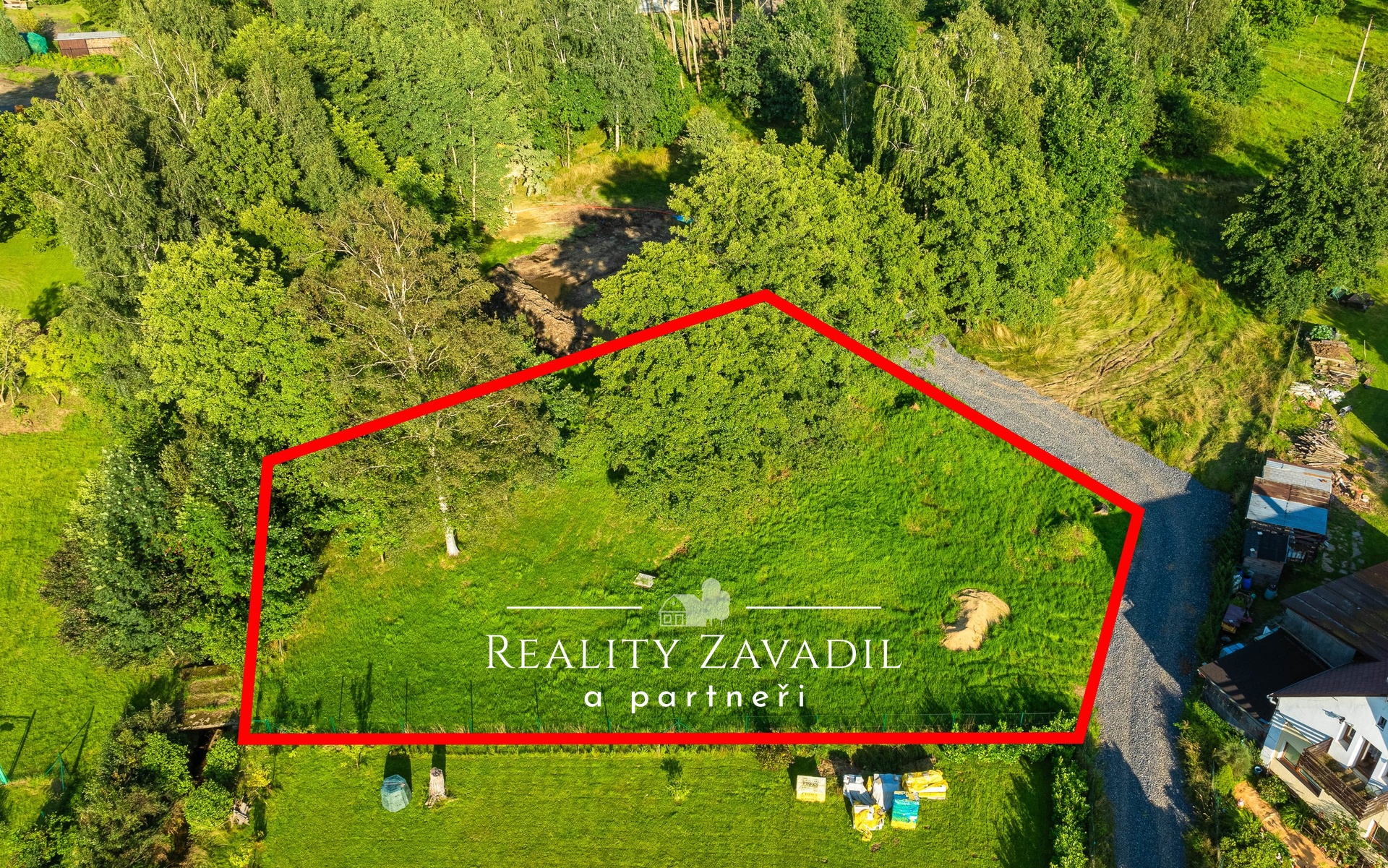 Prodej stavebního pozemku 1 335 m&sup2;, Nové Město pod Smrkem