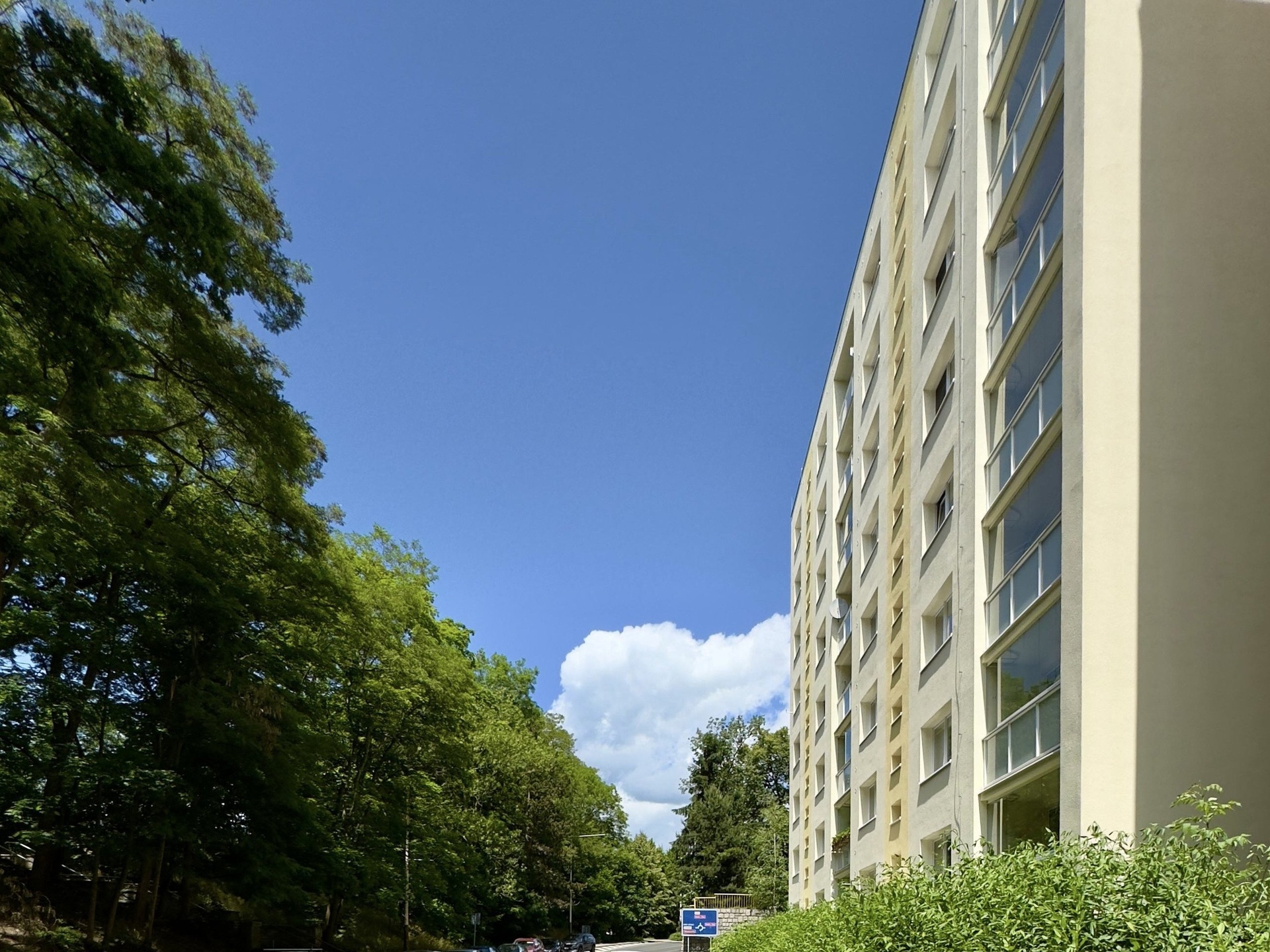 9ee85298-ae2a-4531-9dfe-3a7e025677e8