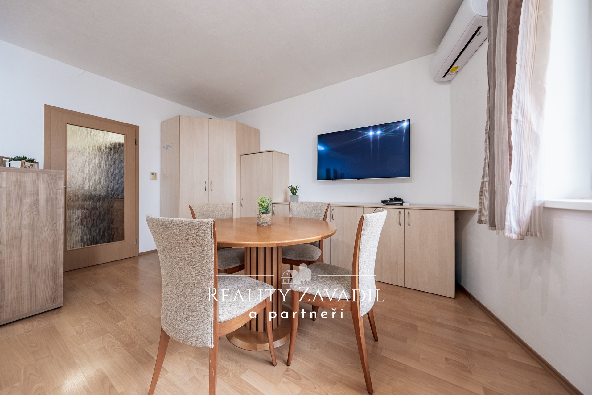 Prodej bytu 1+kk 36 m&sup2;, Praha - Hostivař, Ul. Bratislavská