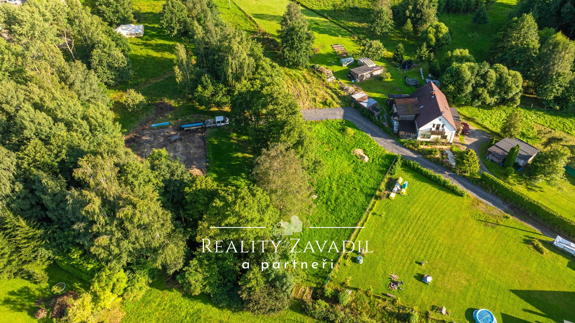 Prodej stavebního pozemku 1 335 m&sup2;, Nové Město pod Smrkem