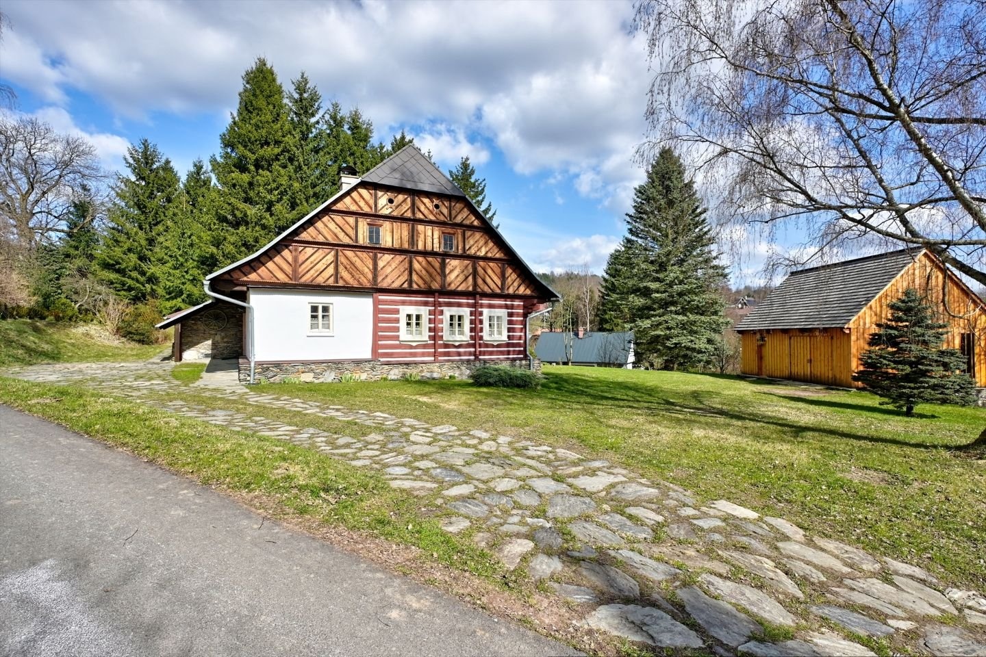 DSC_4695_6_7_8_9_tonemapped