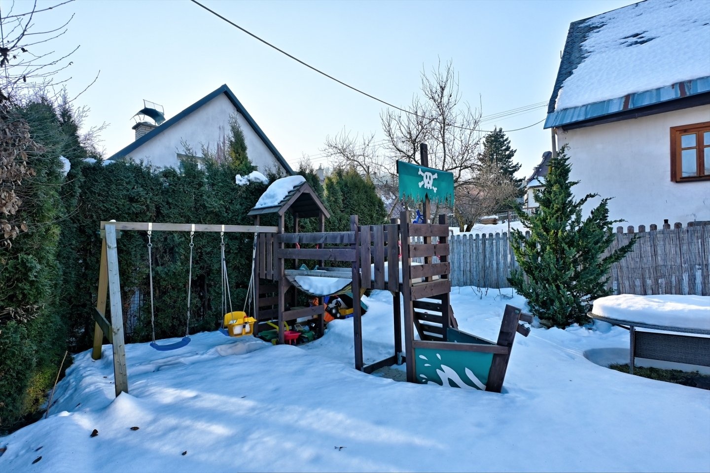 hřiště na zahradě