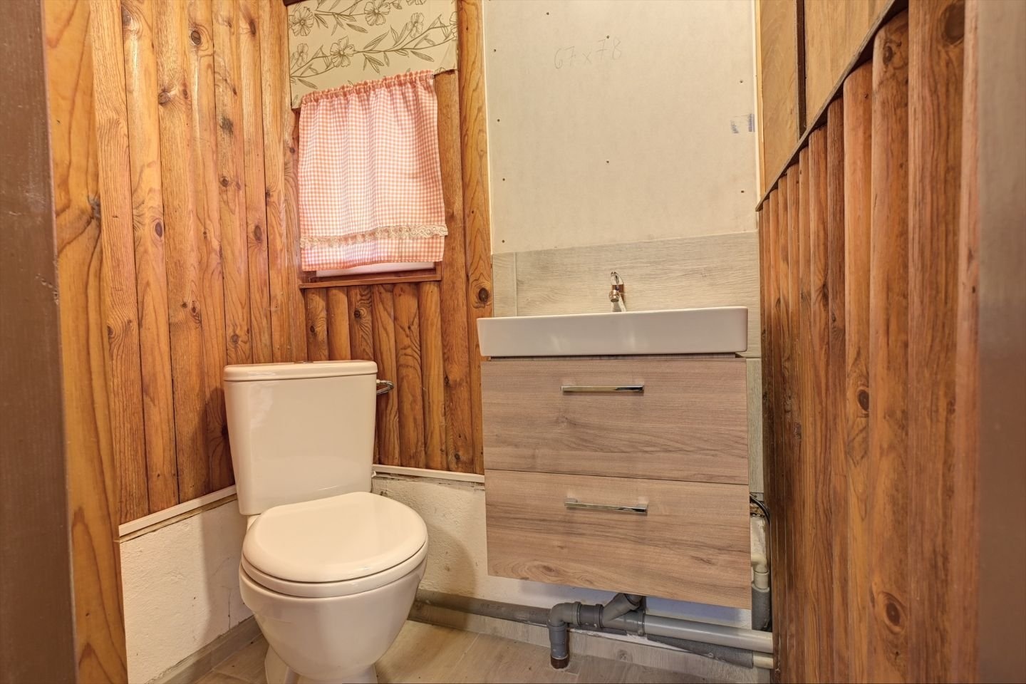 DSC_5252_3_4_5_6_fused