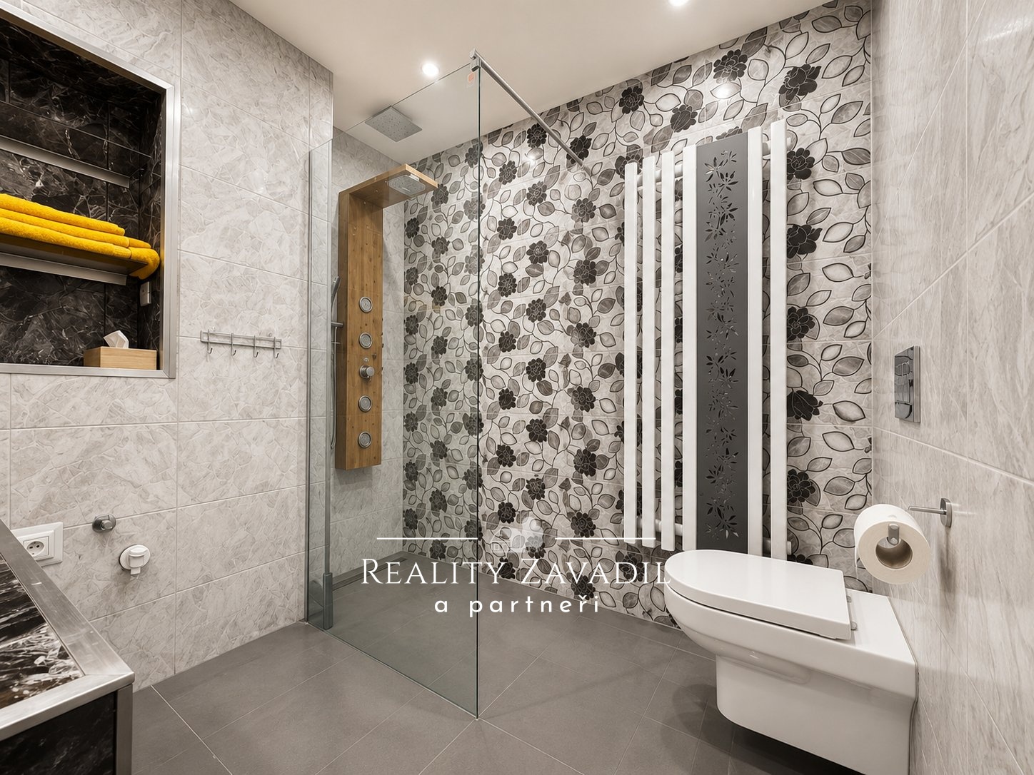 0248DC45-2884-41A5-9FCD-5515096A8D30