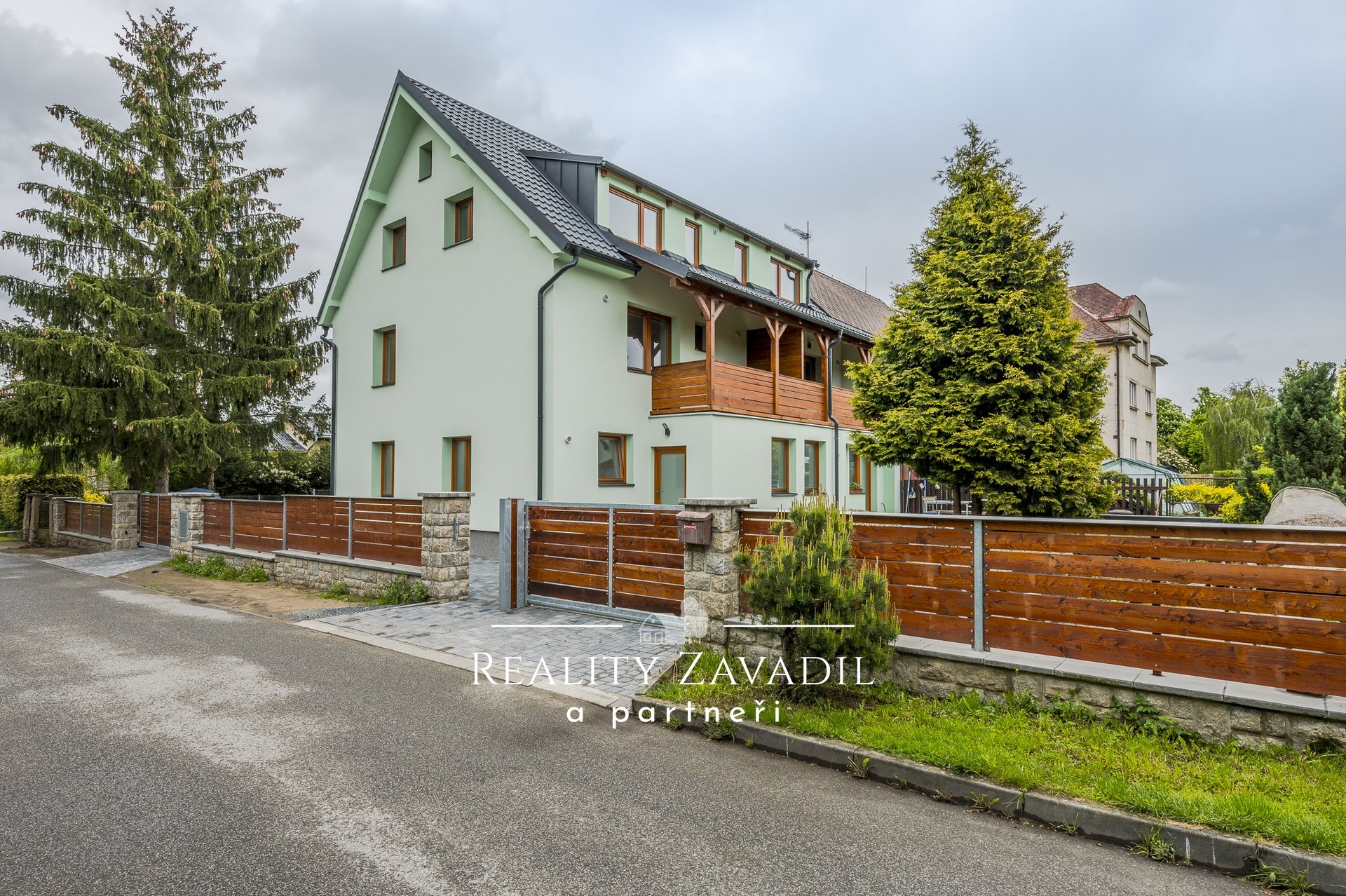 Pronájem bytu 2+kk 50 m&sup2;, Říčany - Strašín, U