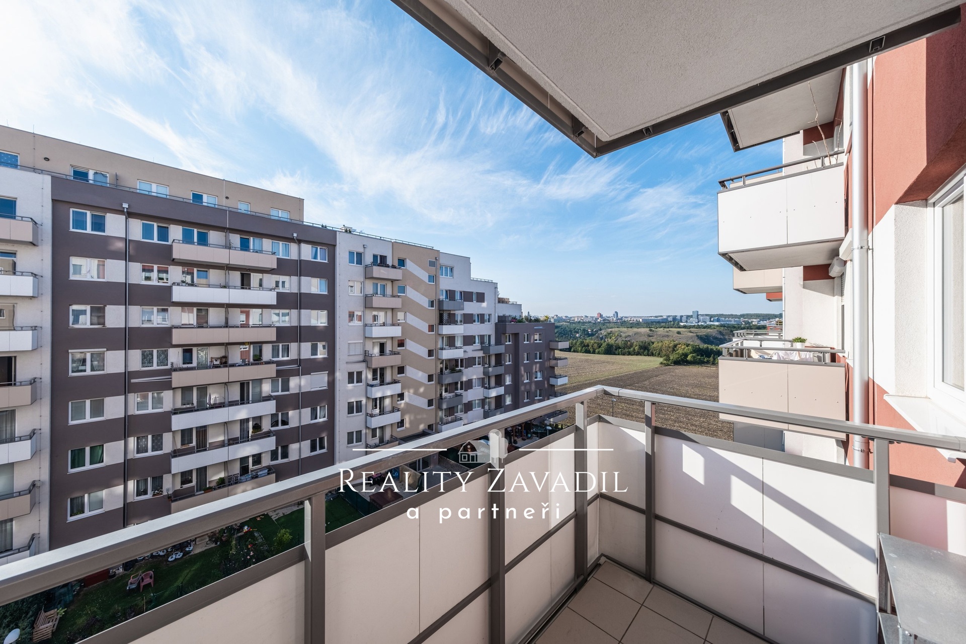 Pronájem bytu 2+kk, 52 m&sup2; s balkónem 4 m&sup2