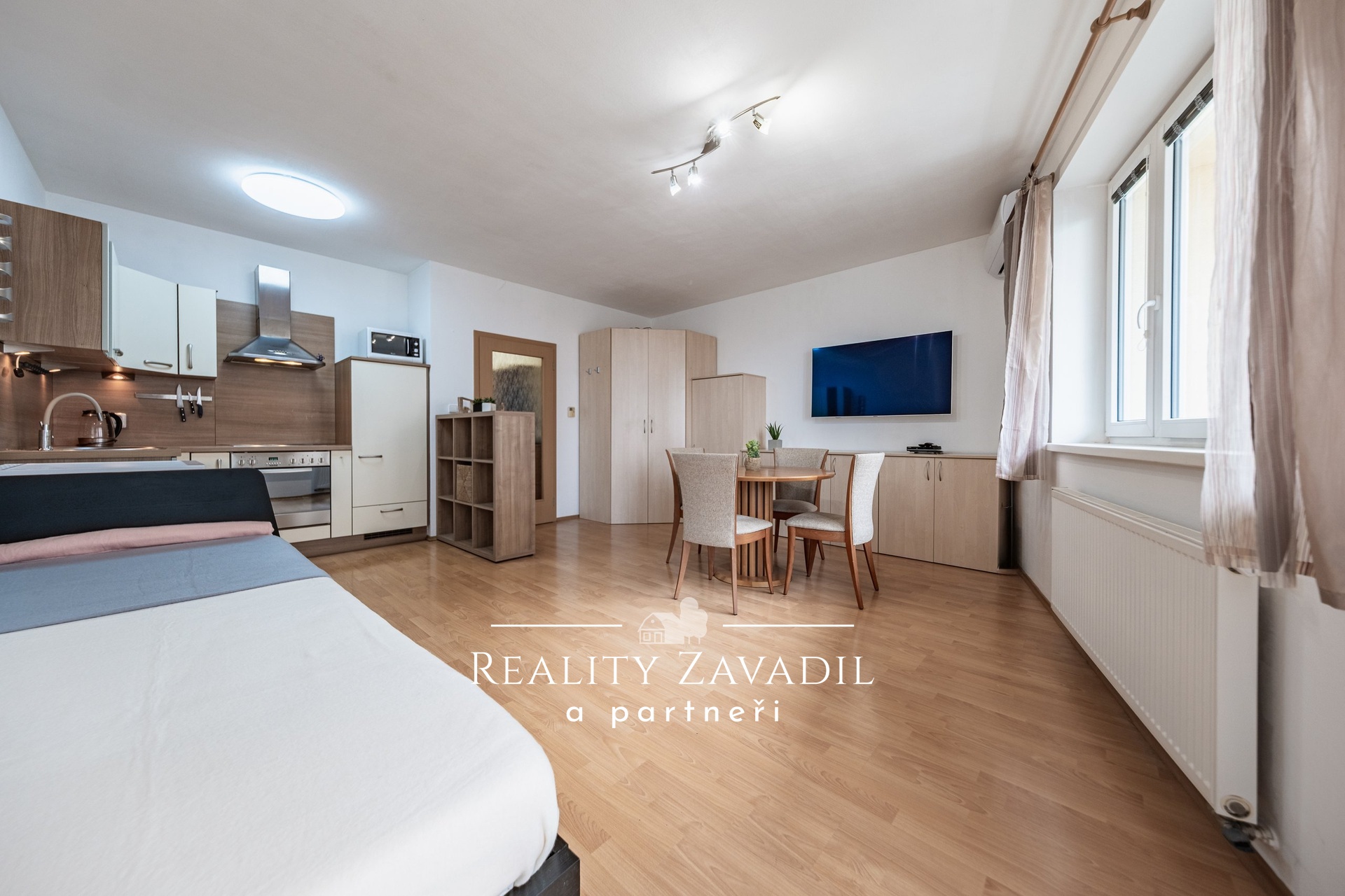 Prodej bytu 1+kk 36 m&sup2;, Praha - Hostivař, Ul. Bratislavská