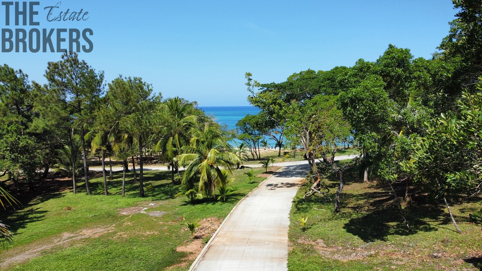 Paya Bay Beach Lot 10B Diamond rock, Roatan