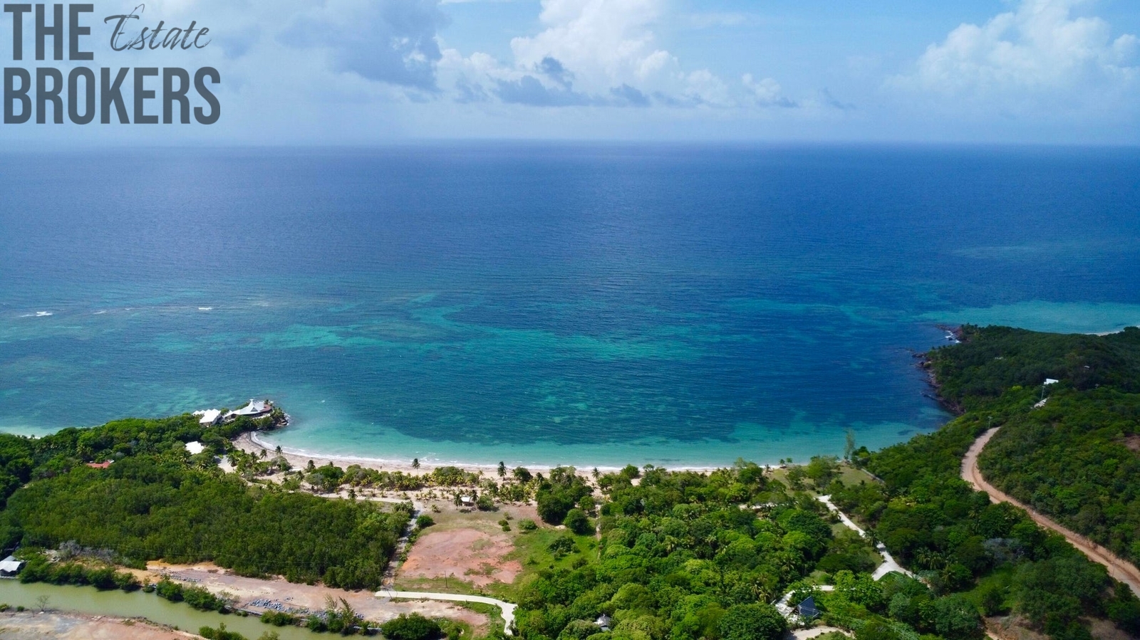 2BD&2BT Wooden Bungalow Diamond Hill Resort, Roatan