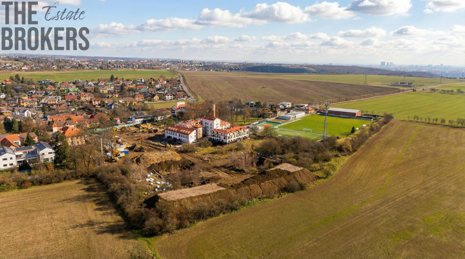 pohled na část pozemku před výstavbou