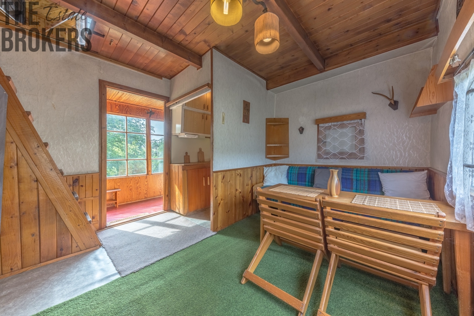 pobývací pokoj přízemí