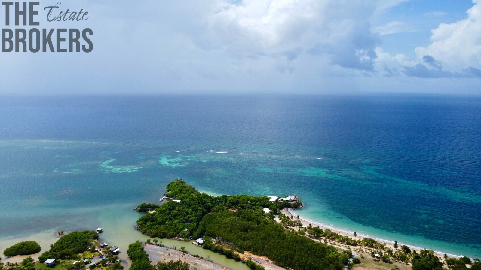 2BD&2BT Wooden Bungalow Diamond Hill Resort, Roatan